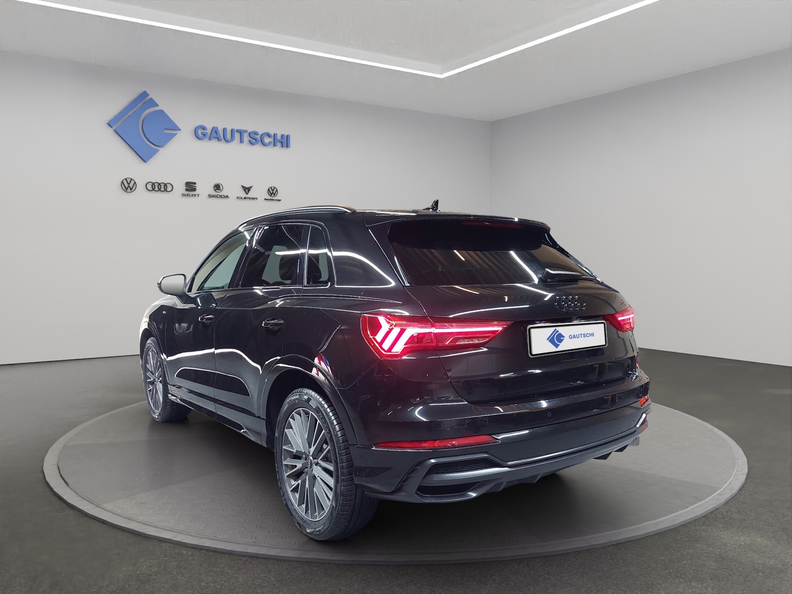 AUDI Q3 35 TFSI S line Attraction S-tronic-image-2