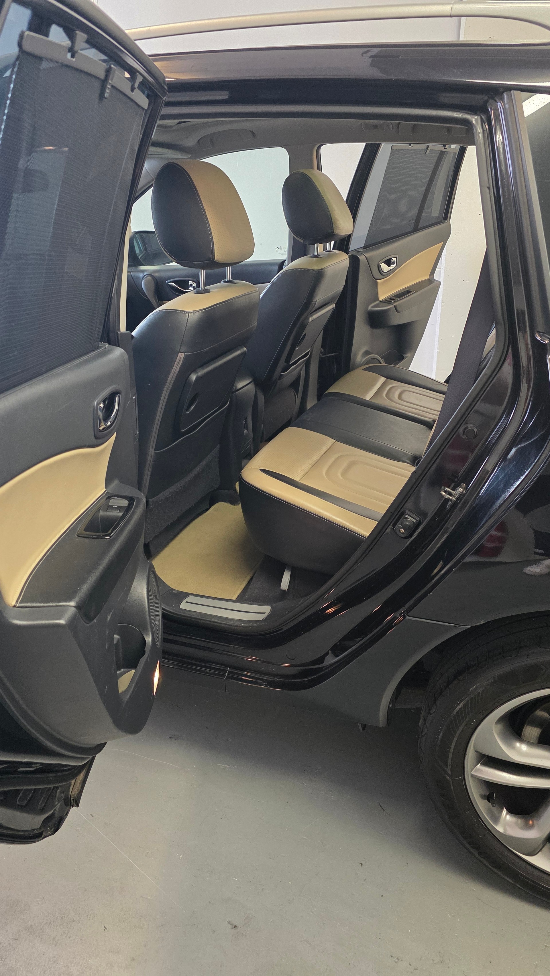 RENAULT Koleos 2.5 Dynamique Luxe 4x4-image-4