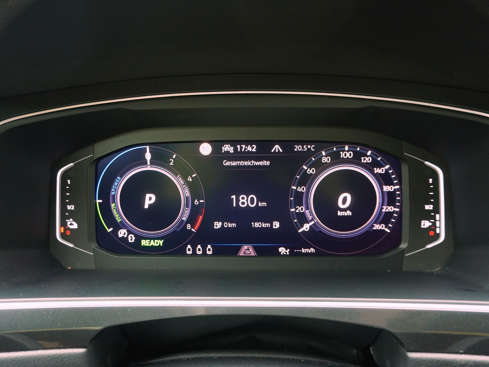 VW Tiguan 1.4 TSI DSG PHEV R-Line 2WD-image-15