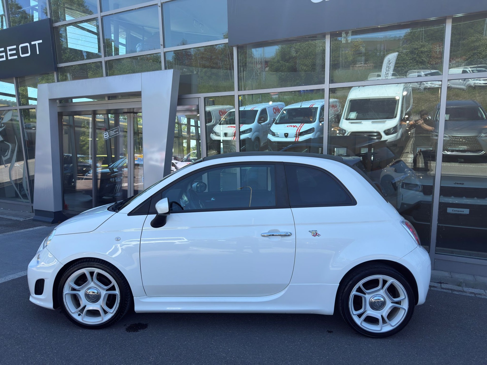 FIAT 500C 1.4 16V Turbo Abarth Dualogic-showroom-element-2