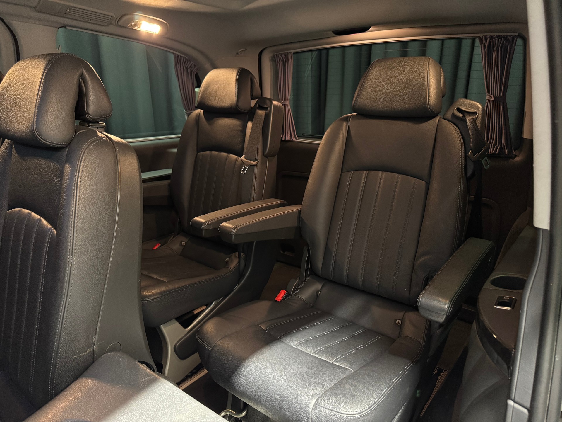 MERCEDES-BENZ Viano 2.2 CDI Blue Eff. Ambiente Ed. L 4Matic A(M)(6)-image-8