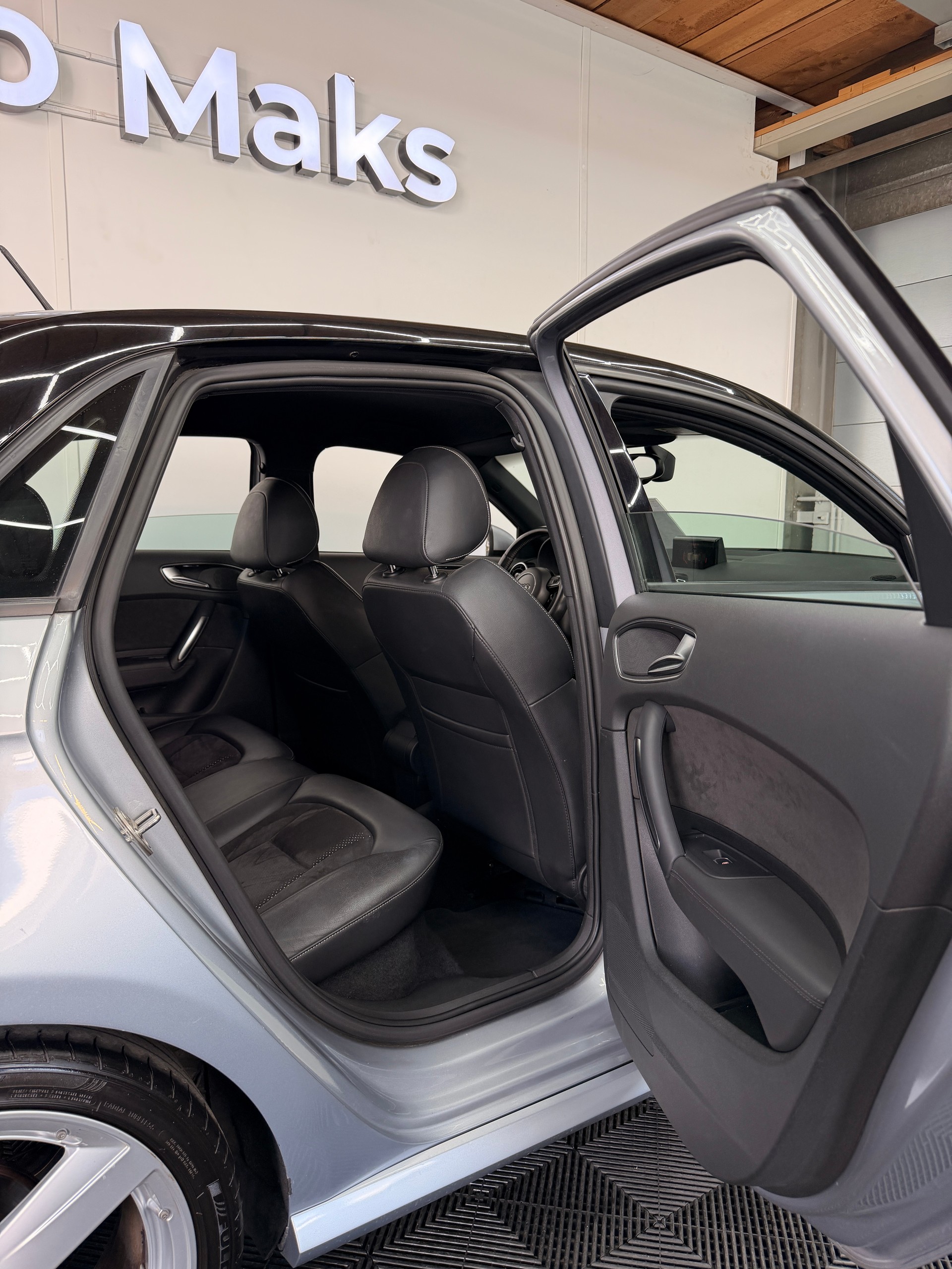 AUDI A1 Sportback 1.4 TFSI Sport S-tronic-image-4