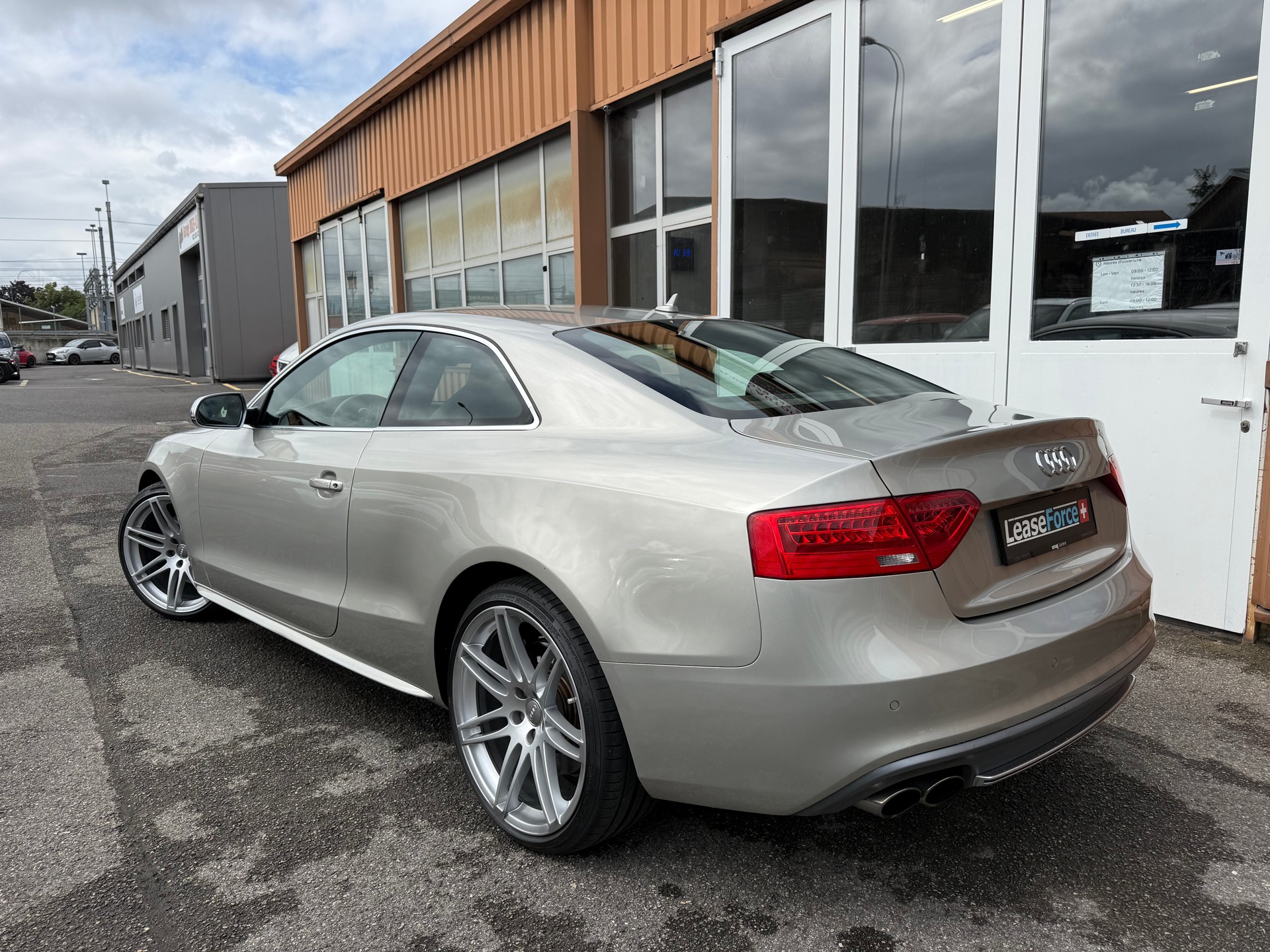 AUDI S5 Coupé 3.0 TFSI quattro S-tronic-image-2