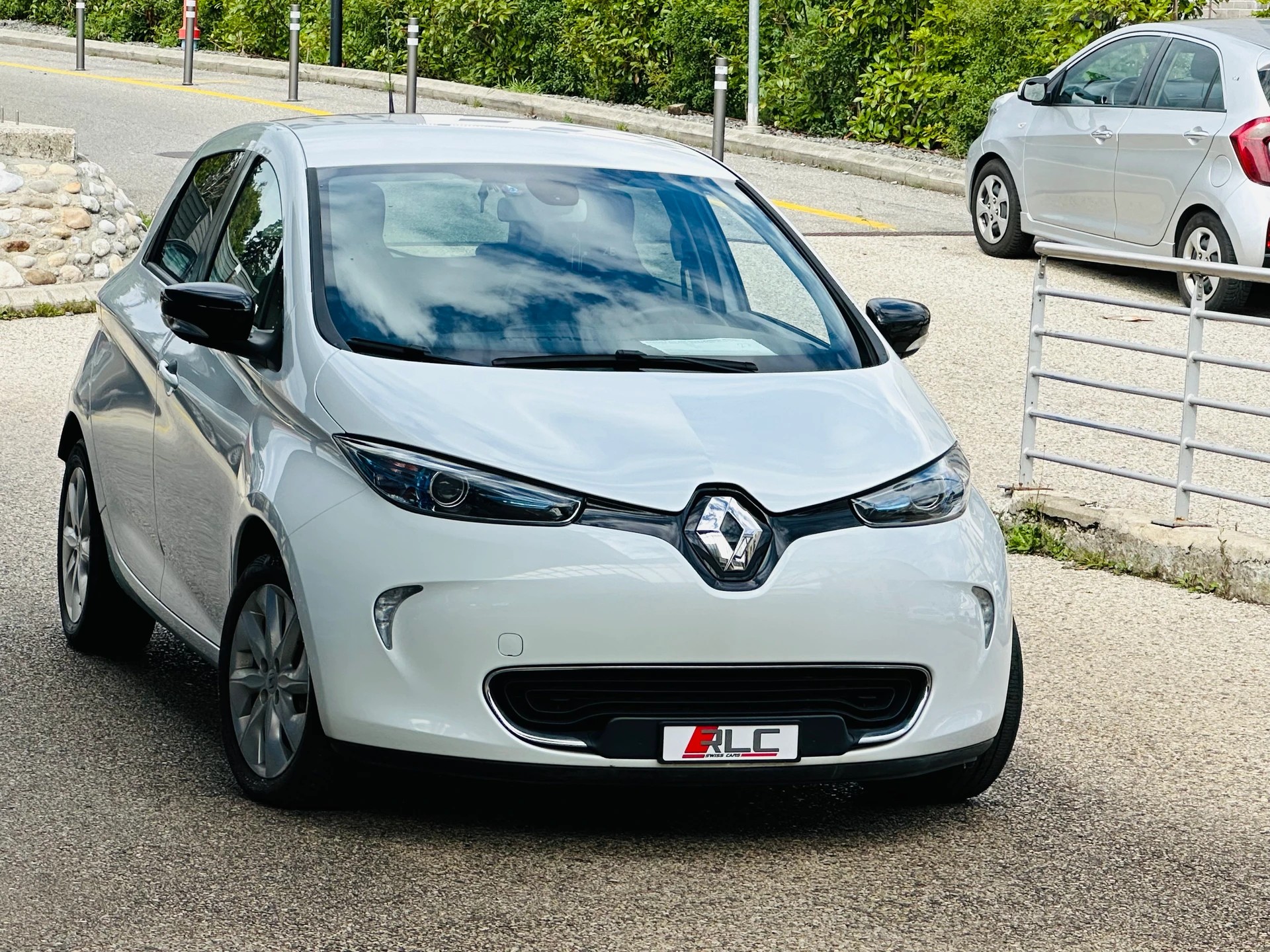 RENAULT Zoe Zen R240 (Batterie Miete)