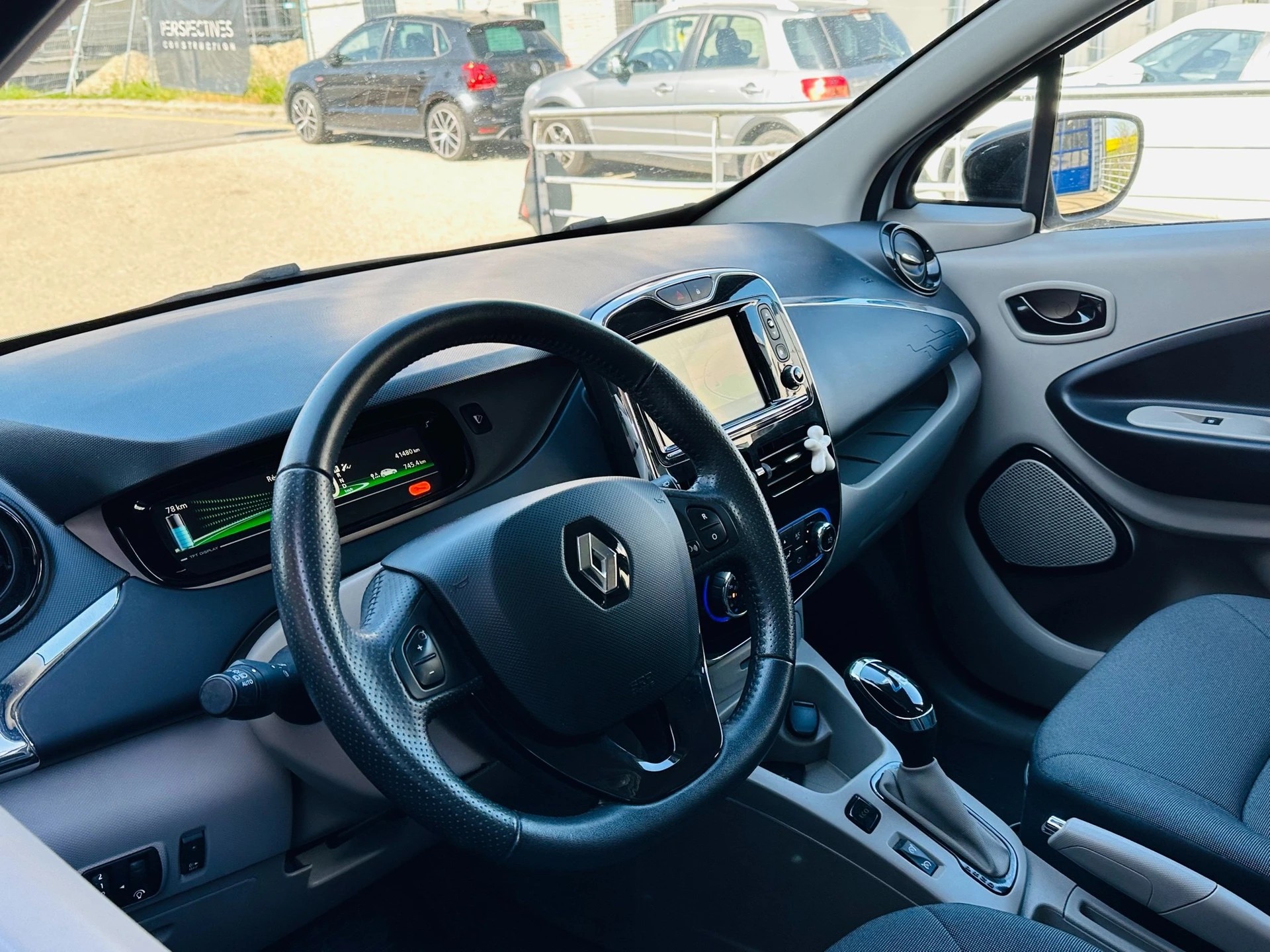 RENAULT Zoe Zen R240 (Batterie Miete)-image-12