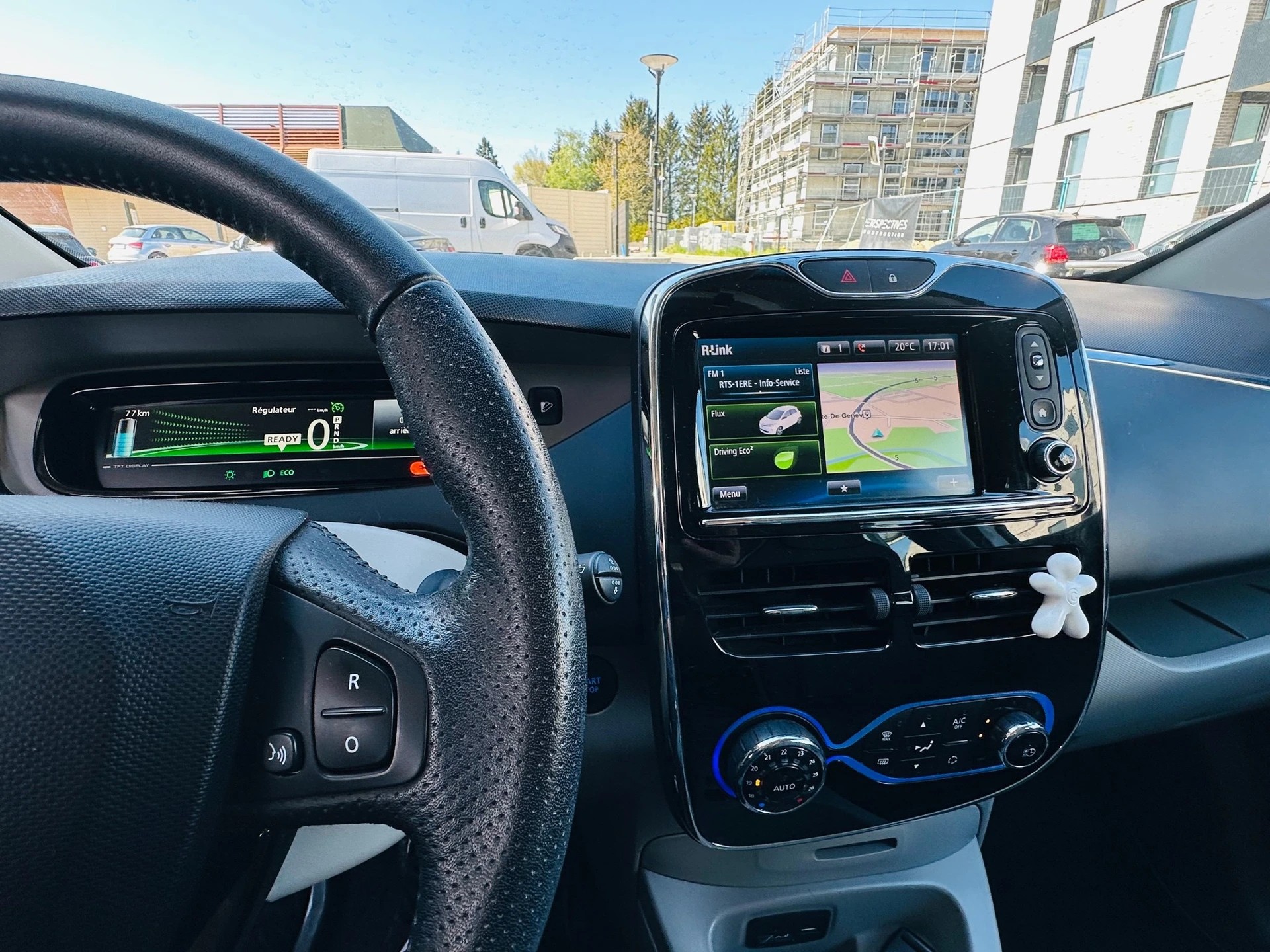 RENAULT Zoe Zen R240 (Batterie Miete)-image-10
