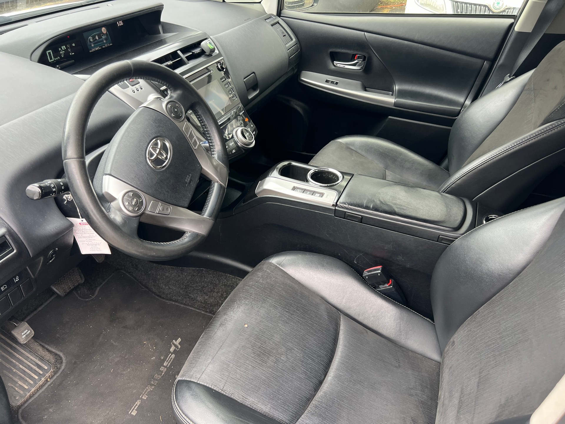 TOYOTA Prius+ 1.8 VVT-i HSD Style-image-4