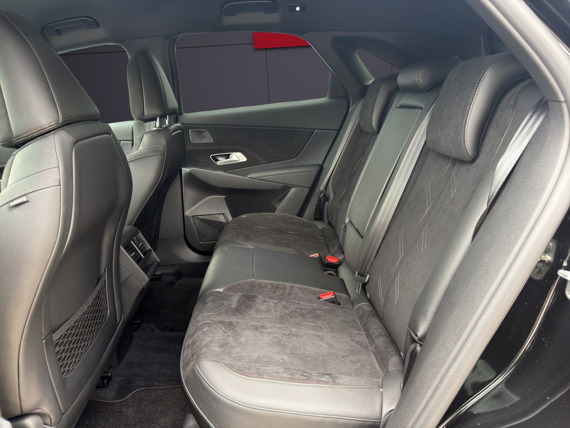 DS AUTOMOBILES DS7 1.5 BlueHDi Pallas-image-6