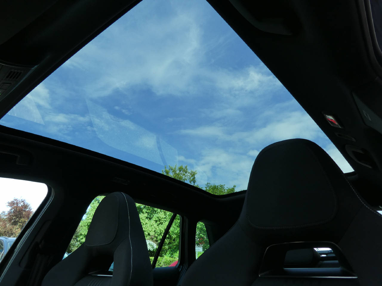 SKODA Kamiq 1.0 TSI Monte Carlo DSG-image-14