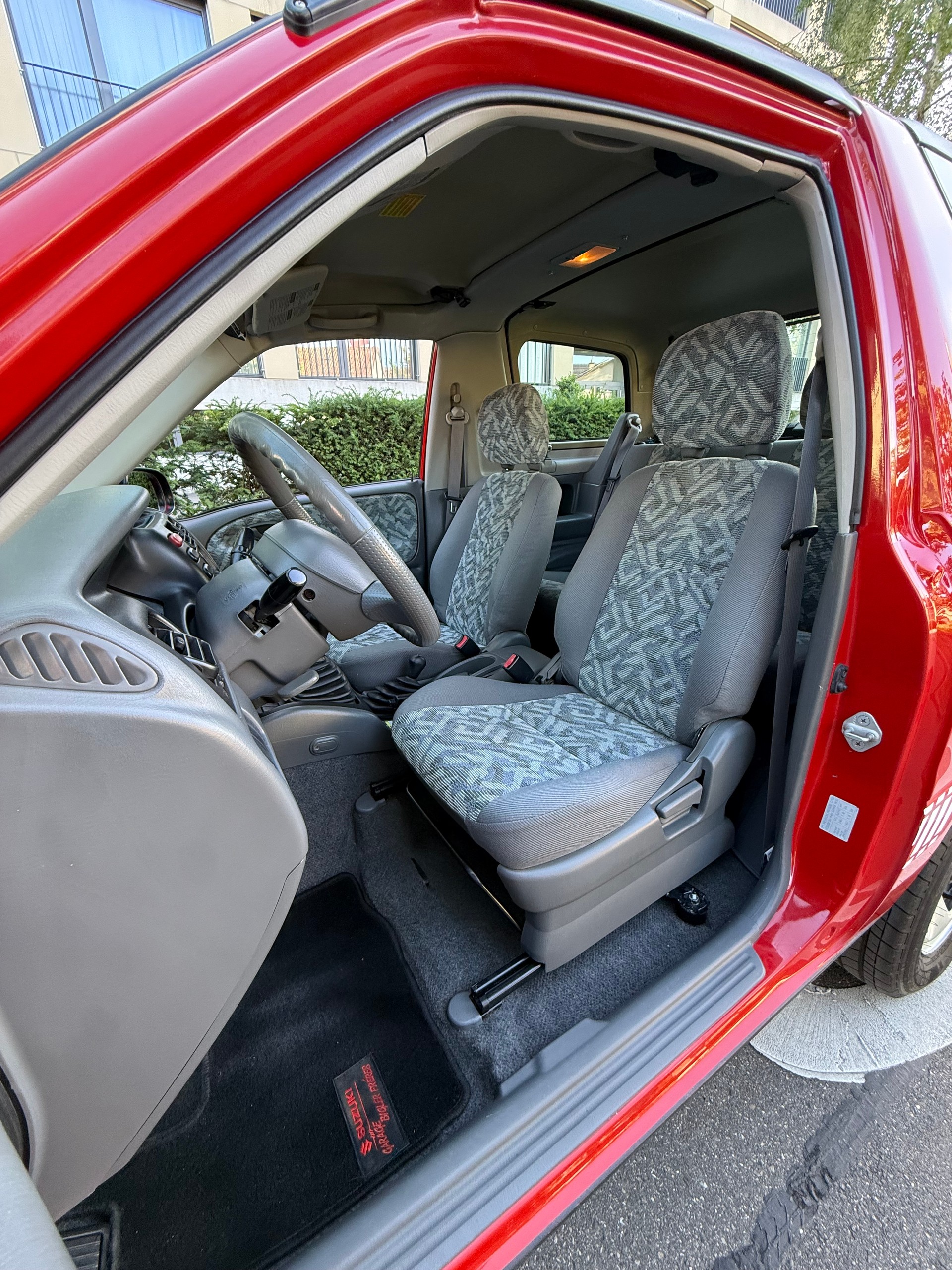 SUZUKI Grand Vitara 2.0 V16 Cabrio-image-11