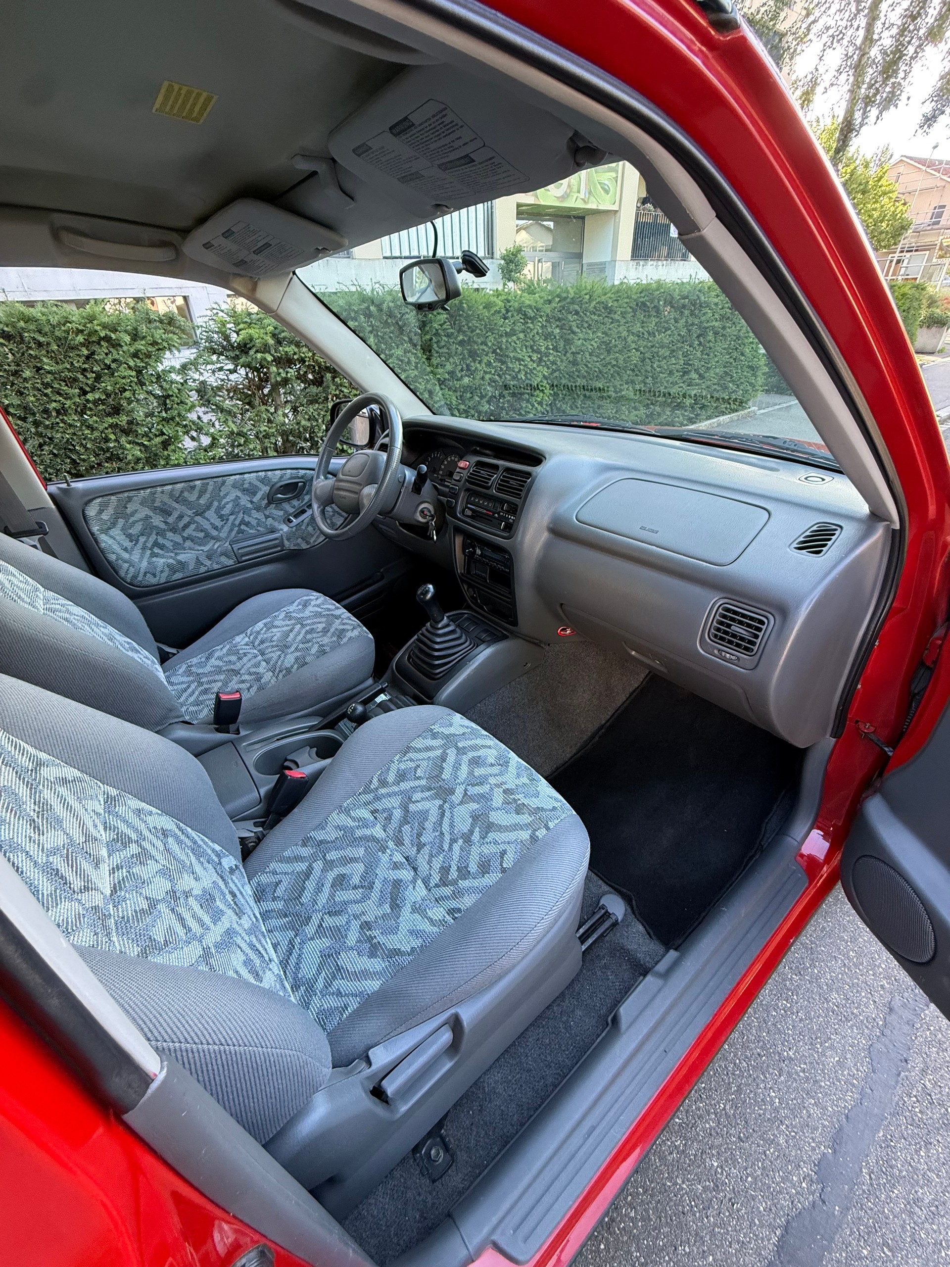 SUZUKI Grand Vitara 2.0 V16 Cabrio-image-15