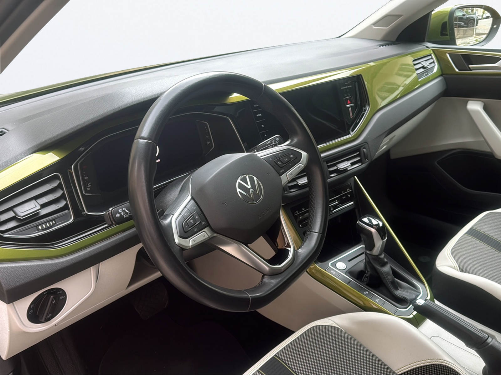 VW Taigo 1.5 TSI Style DSG-image-10