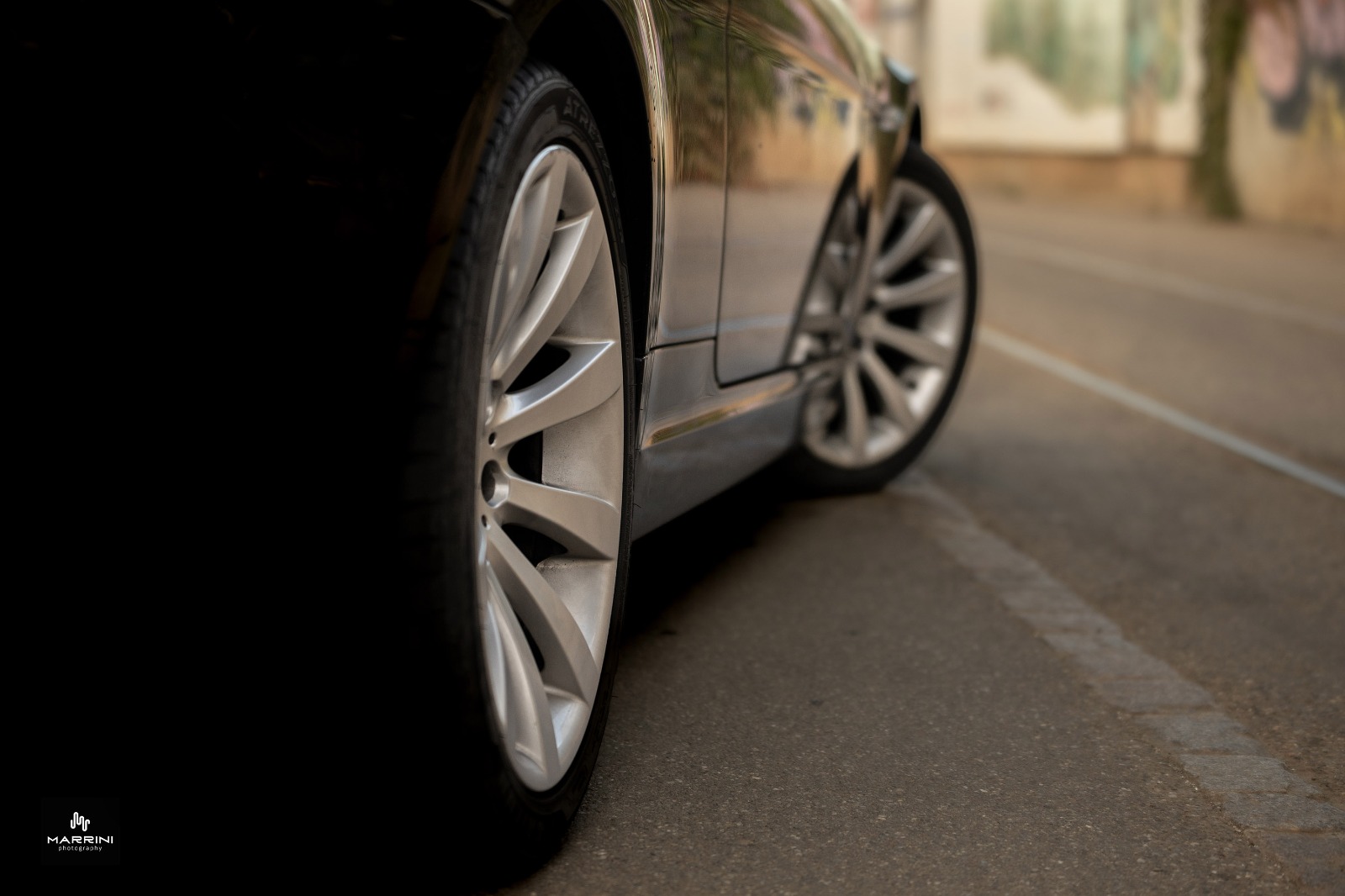 BMW 650i V8-image-5