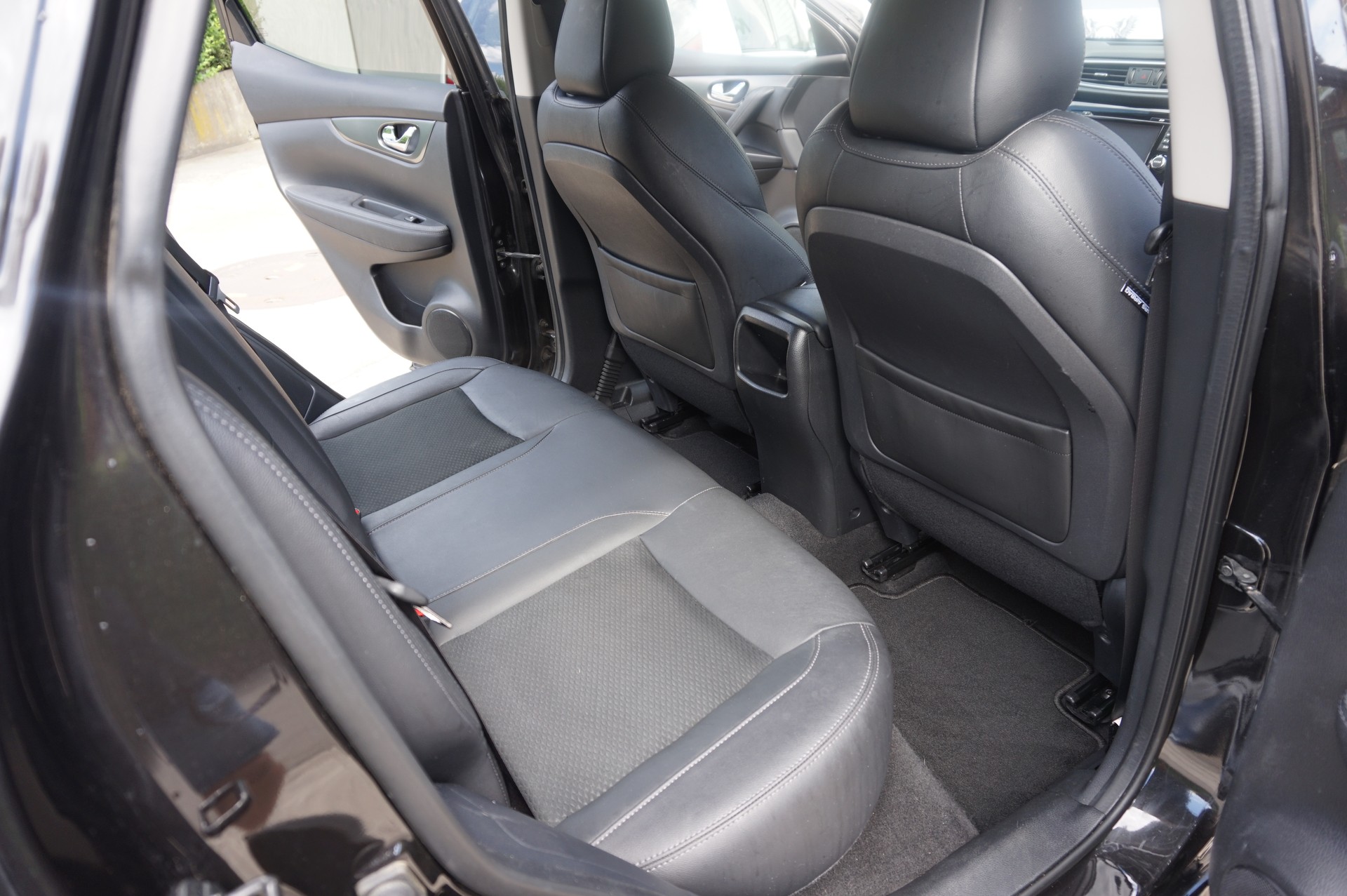 NISSAN Qashqai 1.6 dCi tekna ALL-MODE 4x4-image-12