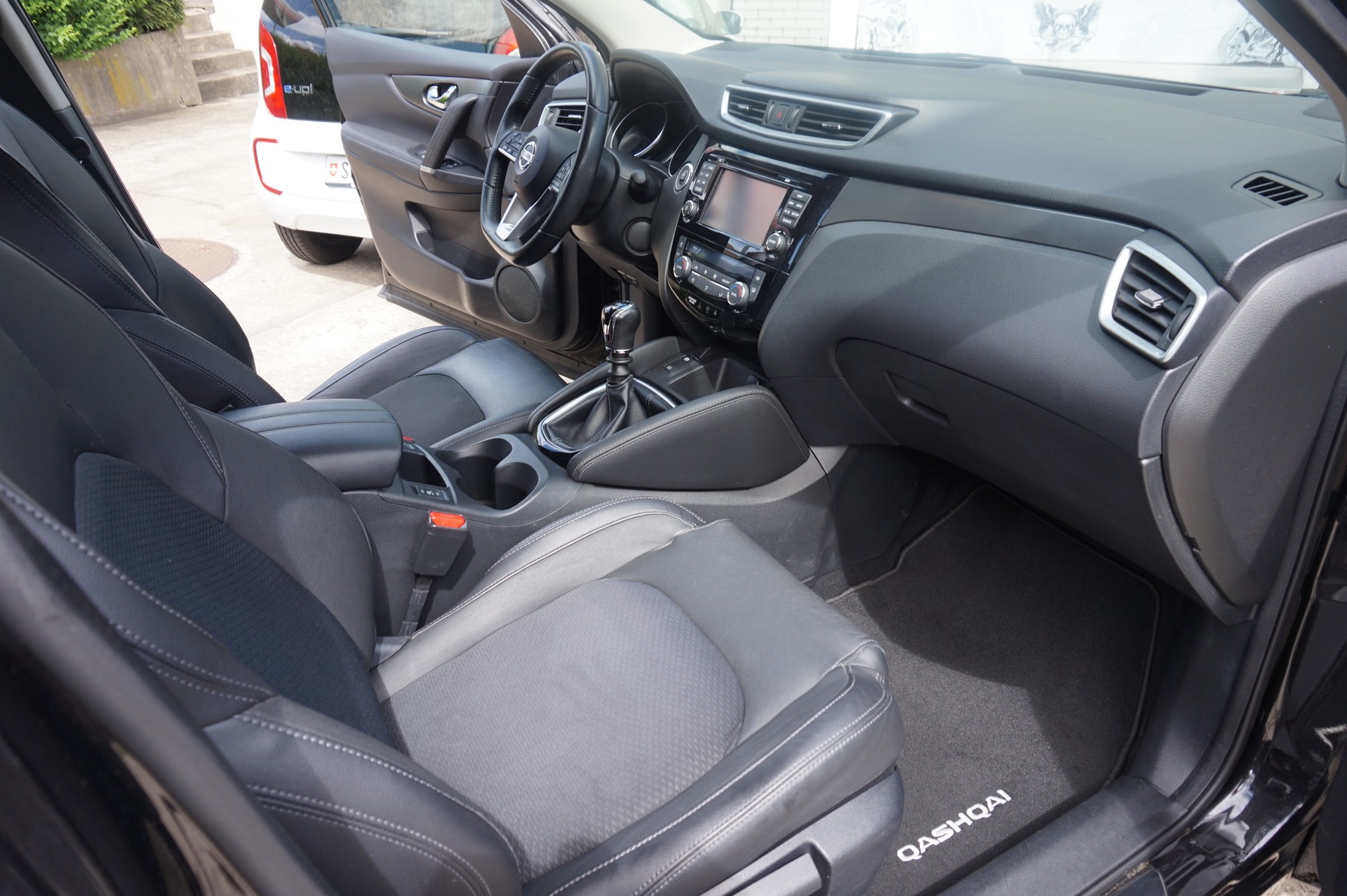 NISSAN Qashqai 1.6 dCi tekna ALL-MODE 4x4-image-10