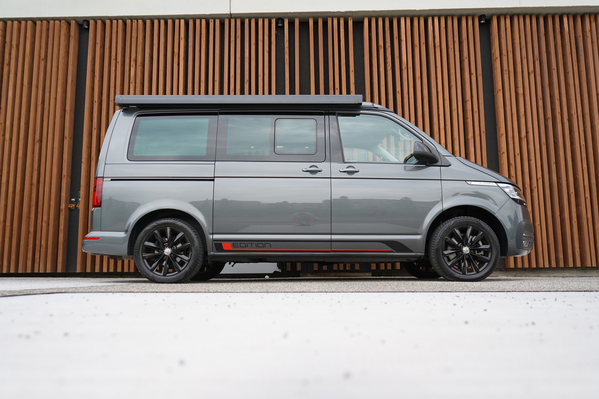 VW T6.1 CALIFORNIA 2.0 TDI OCEAN EDITION LIBERTY DSG l 150 PS-image-0