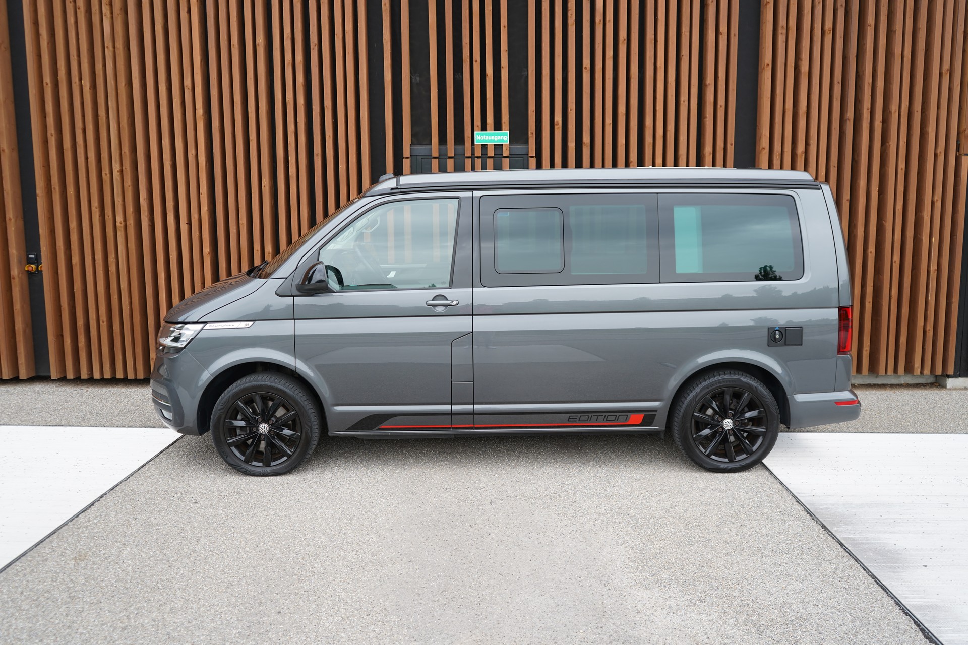VW T6.1 CALIFORNIA 2.0 TDI OCEAN EDITION LIBERTY DSG l 150 PS-image-3