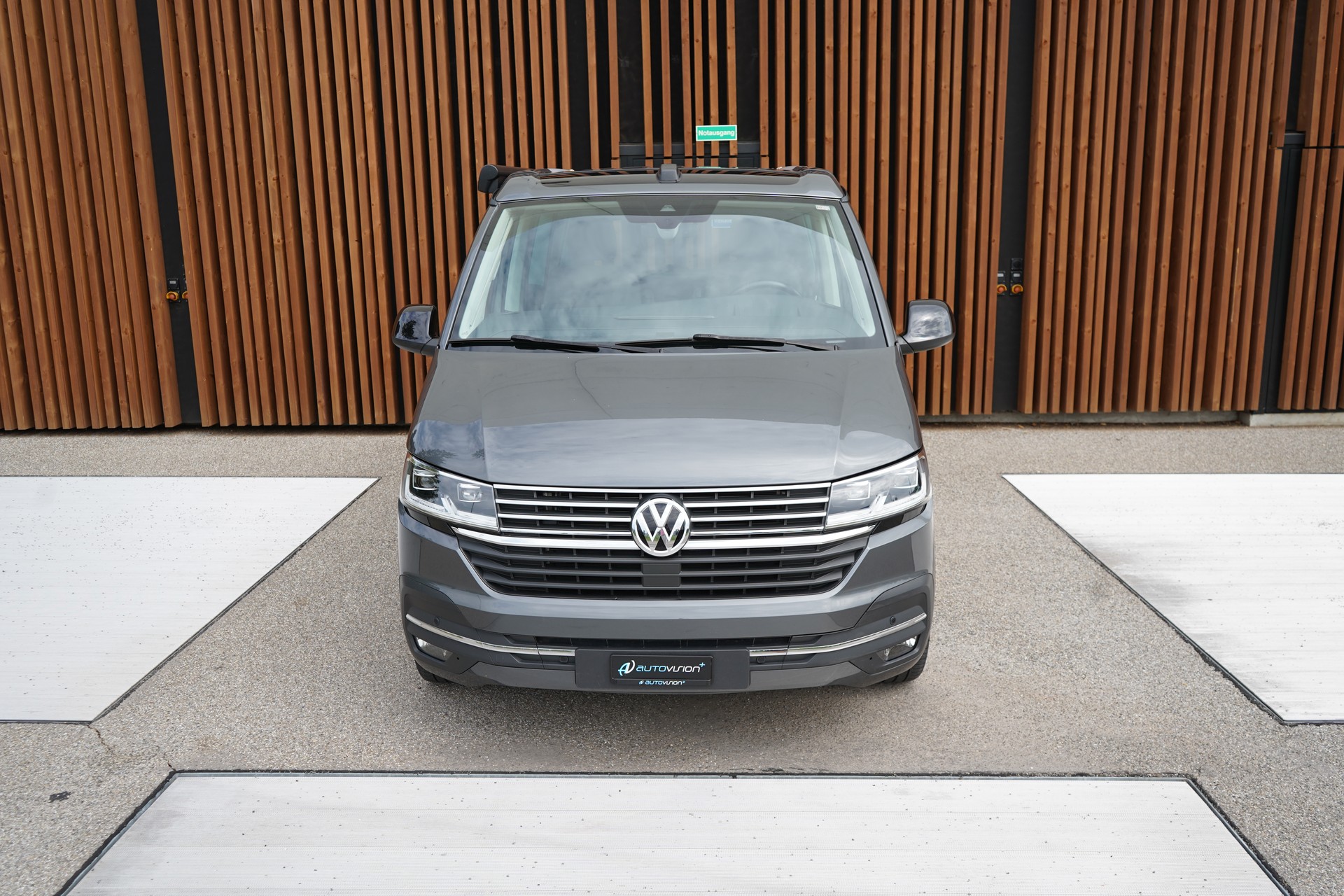 VW T6.1 CALIFORNIA 2.0 TDI OCEAN EDITION LIBERTY DSG l 150 PS-image-11