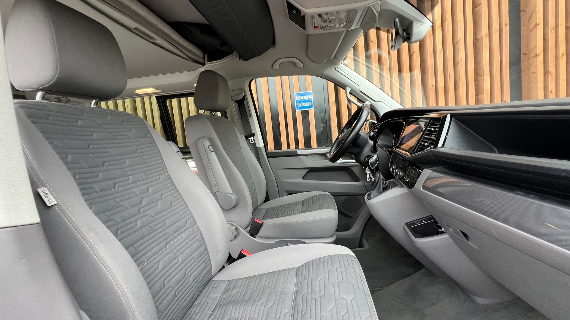 VW T6.1 CALIFORNIA 2.0 TDI OCEAN EDITION LIBERTY DSG l 150 PS-image-23