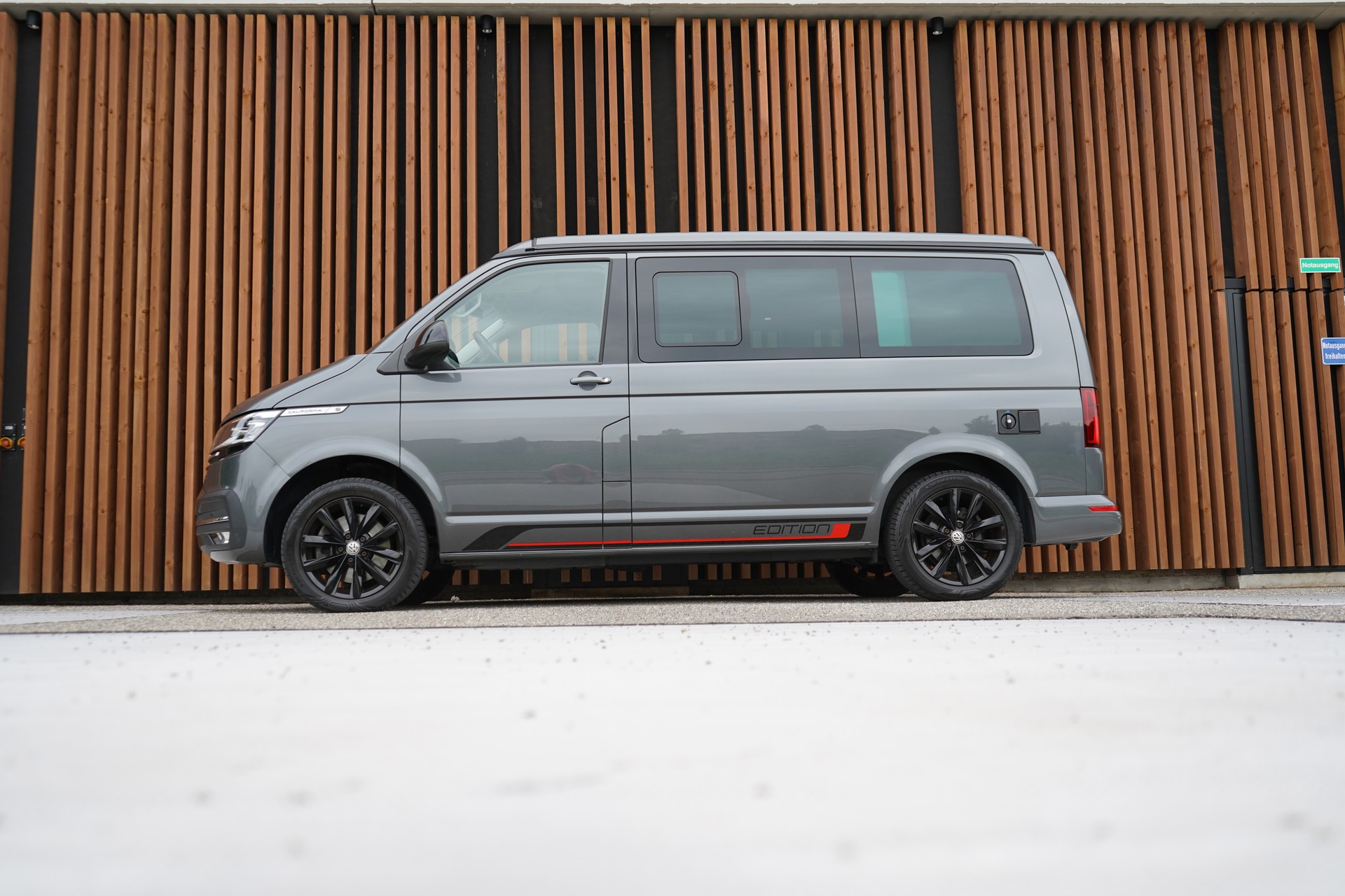 VW T6.1 CALIFORNIA 2.0 TDI OCEAN EDITION LIBERTY DSG l 150 PS-image-1