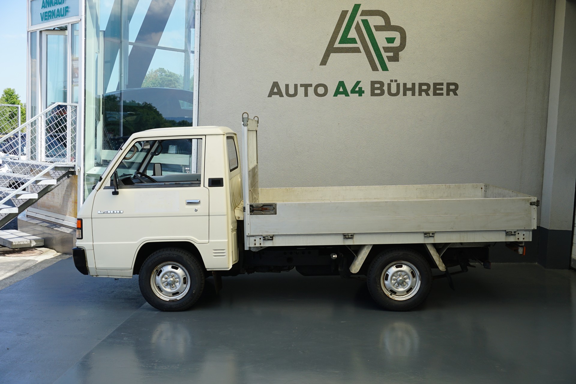 MITSUBISHI L 300 2.5D-image-2