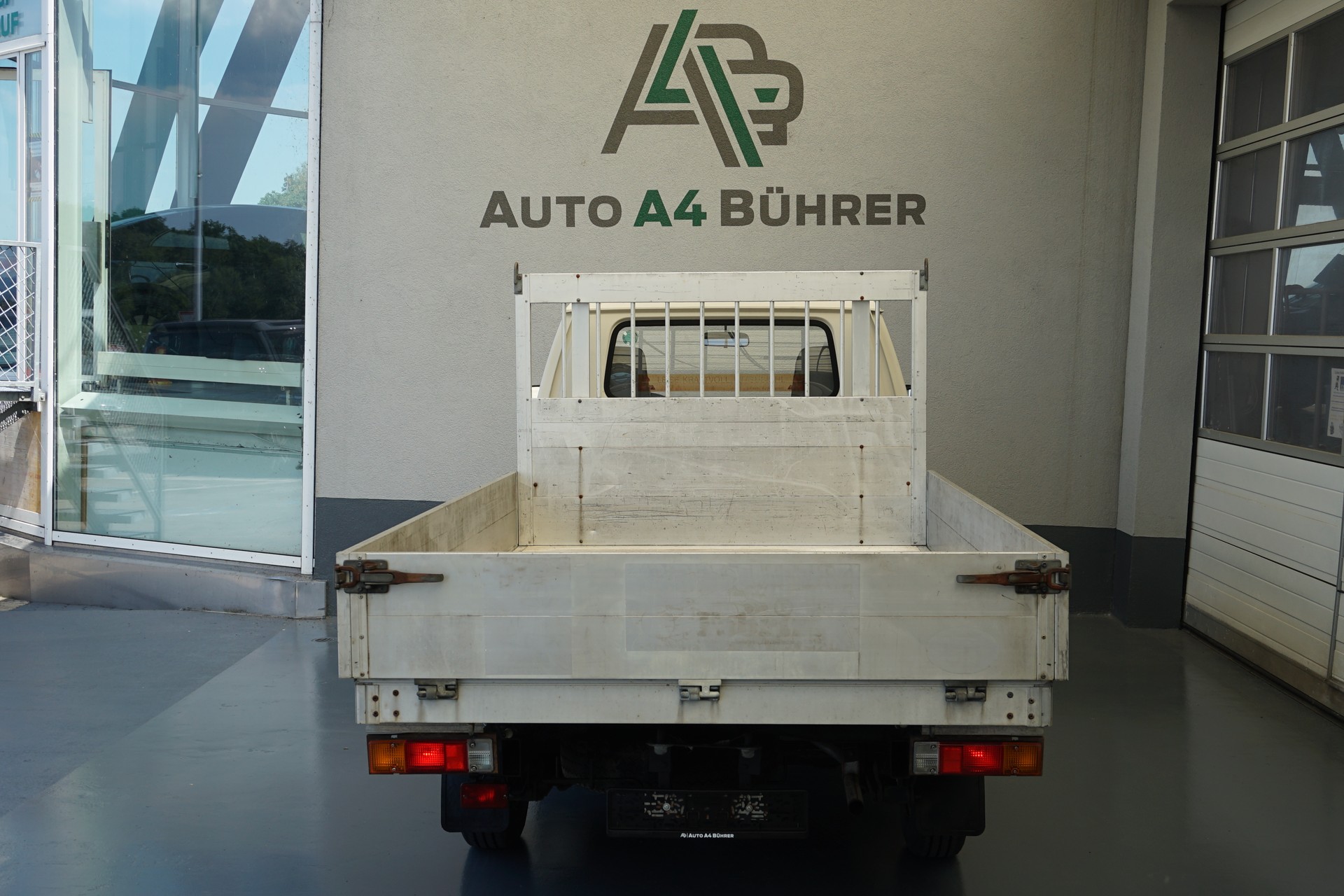 MITSUBISHI L 300 2.5D-image-14