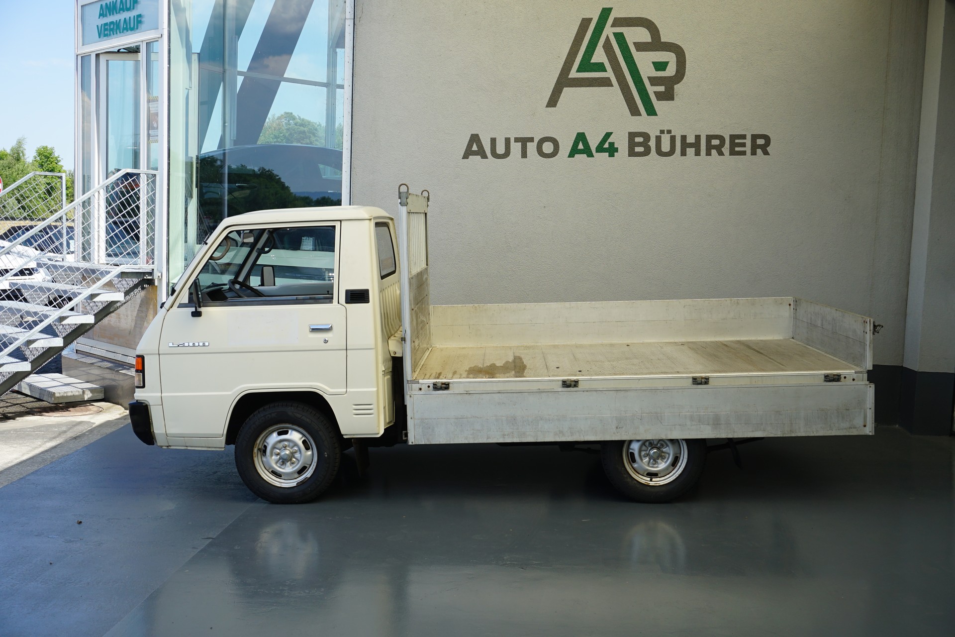 MITSUBISHI L 300 2.5D-image-0