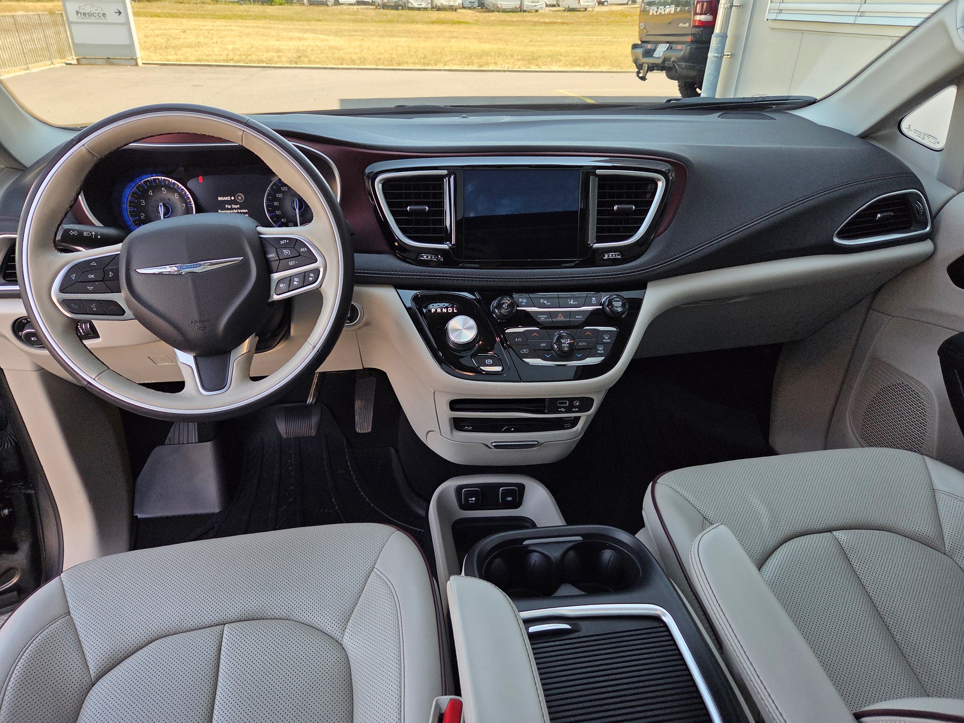 CHRYSLER Pacifica 3.6 V6 Limited S / 7-Plätzer / AHK 1632kg-image-11