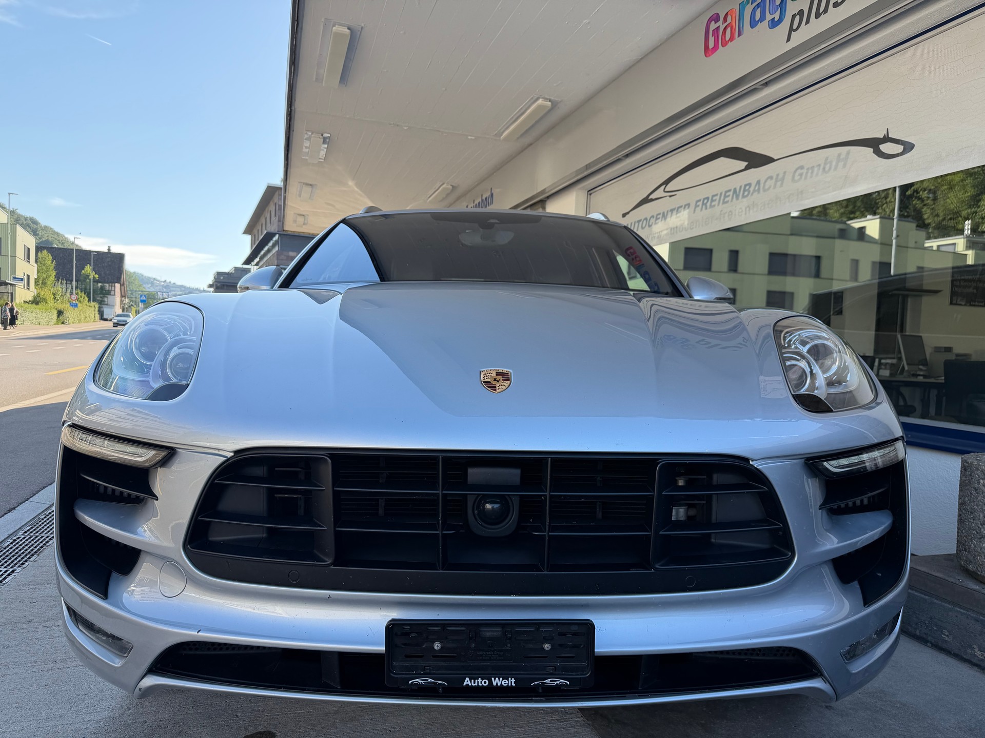 PORSCHE Macan Turbo PDK-image-1