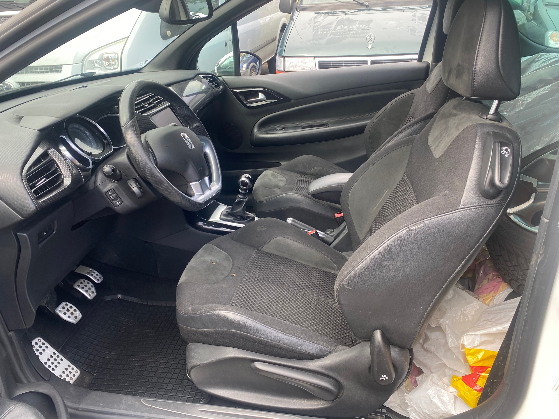 DS AUTOMOBILES DS3 1.6 THP Sport Chic-image-7