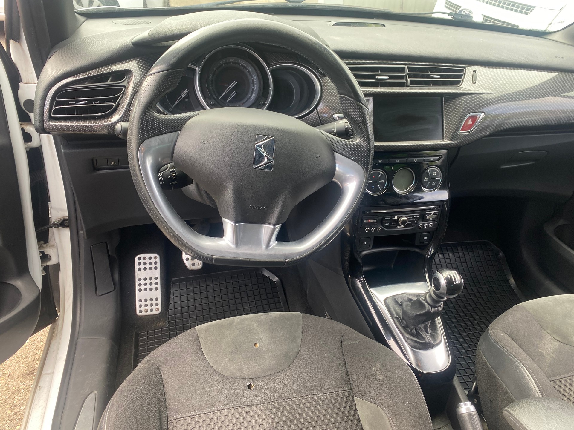 DS AUTOMOBILES DS3 1.6 THP Sport Chic-image-6