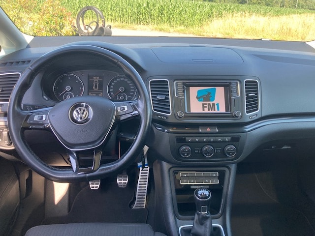 VW SHARAN-image-14
