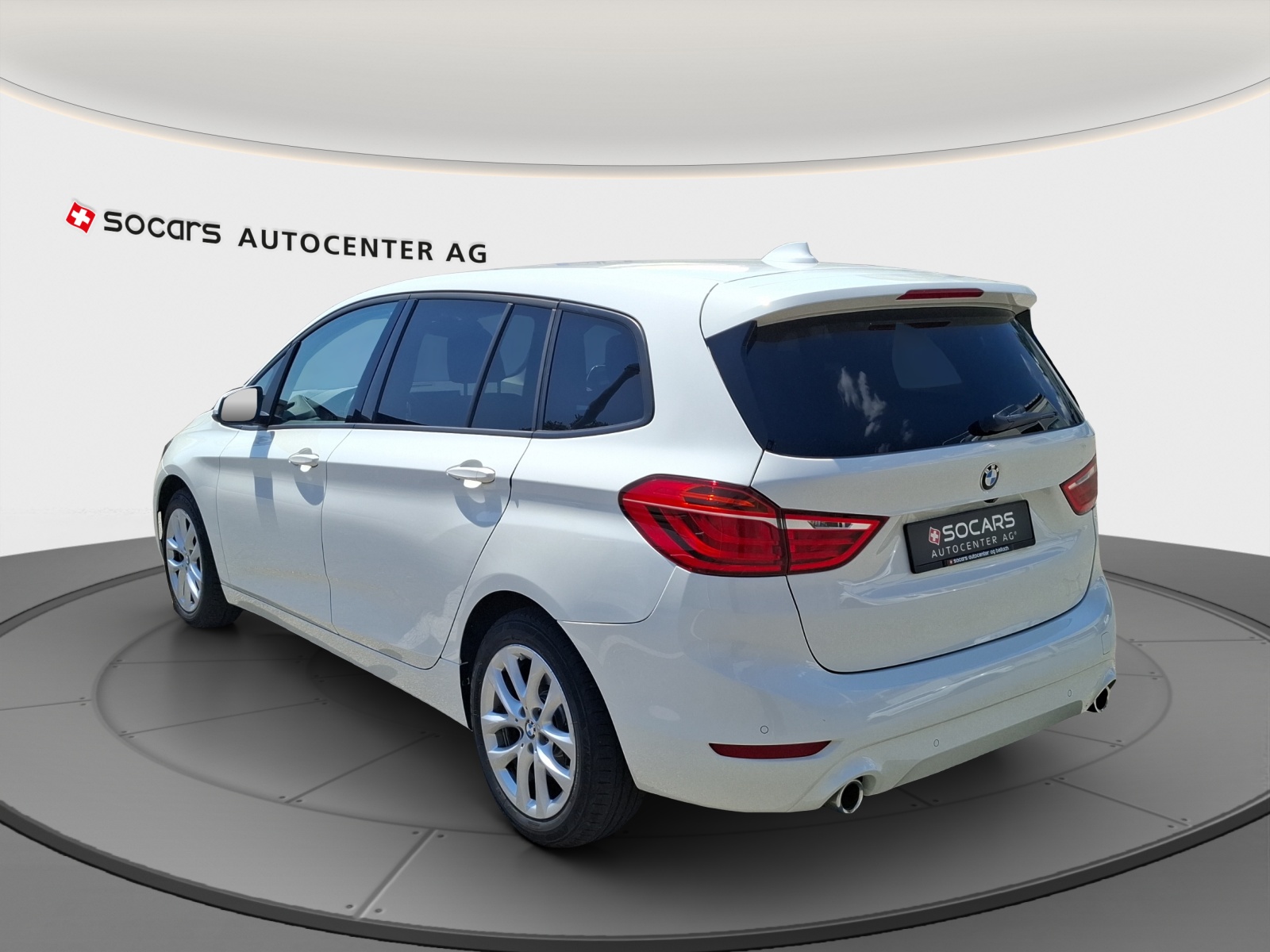 BMW 220d xDrive Gran Tourer Steptronic-image-4