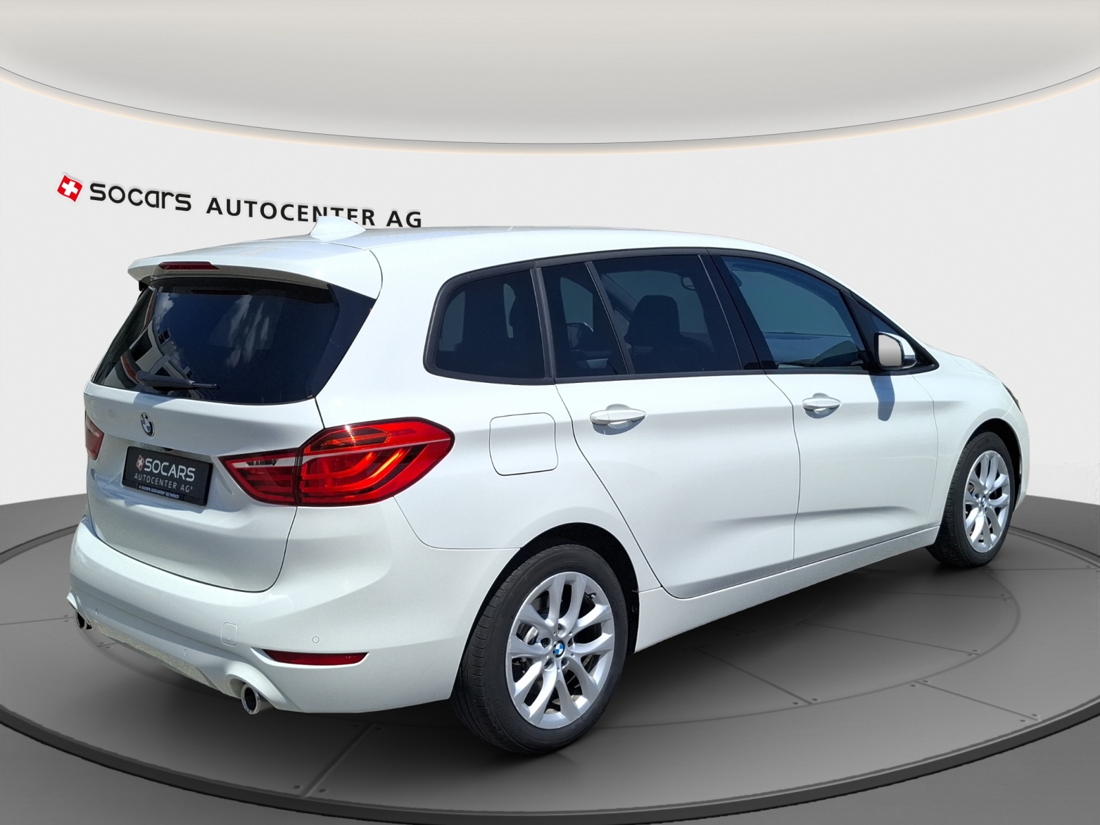 BMW 220d xDrive Gran Tourer Steptronic-image-2