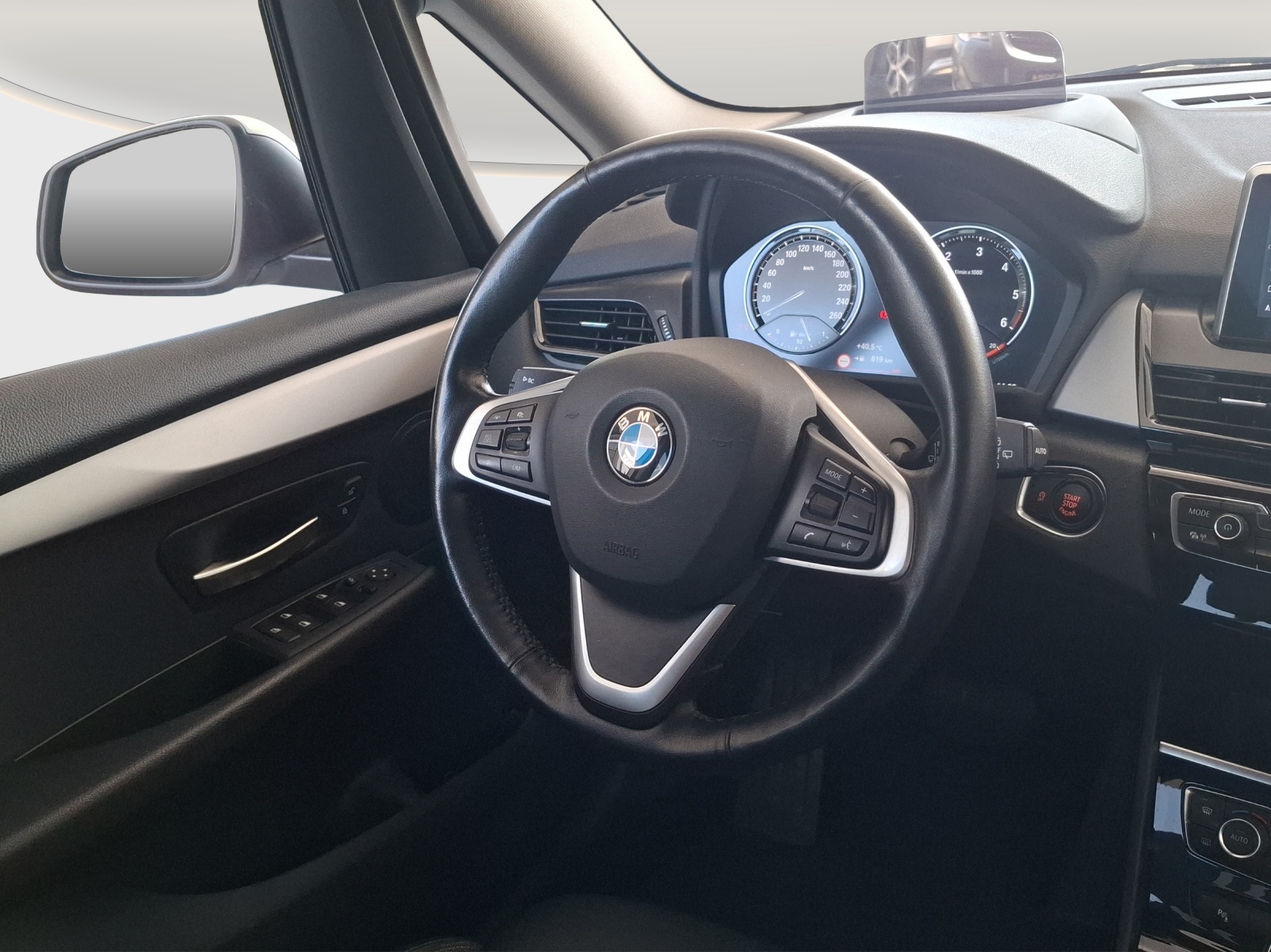 BMW 220d xDrive Gran Tourer Steptronic-image-14