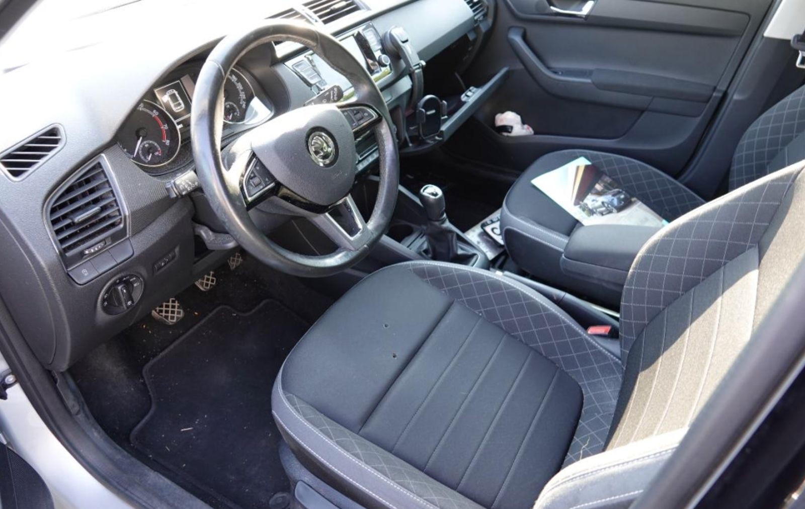 SKODA Fabia Combi 1.0 TSI Style-image-3
