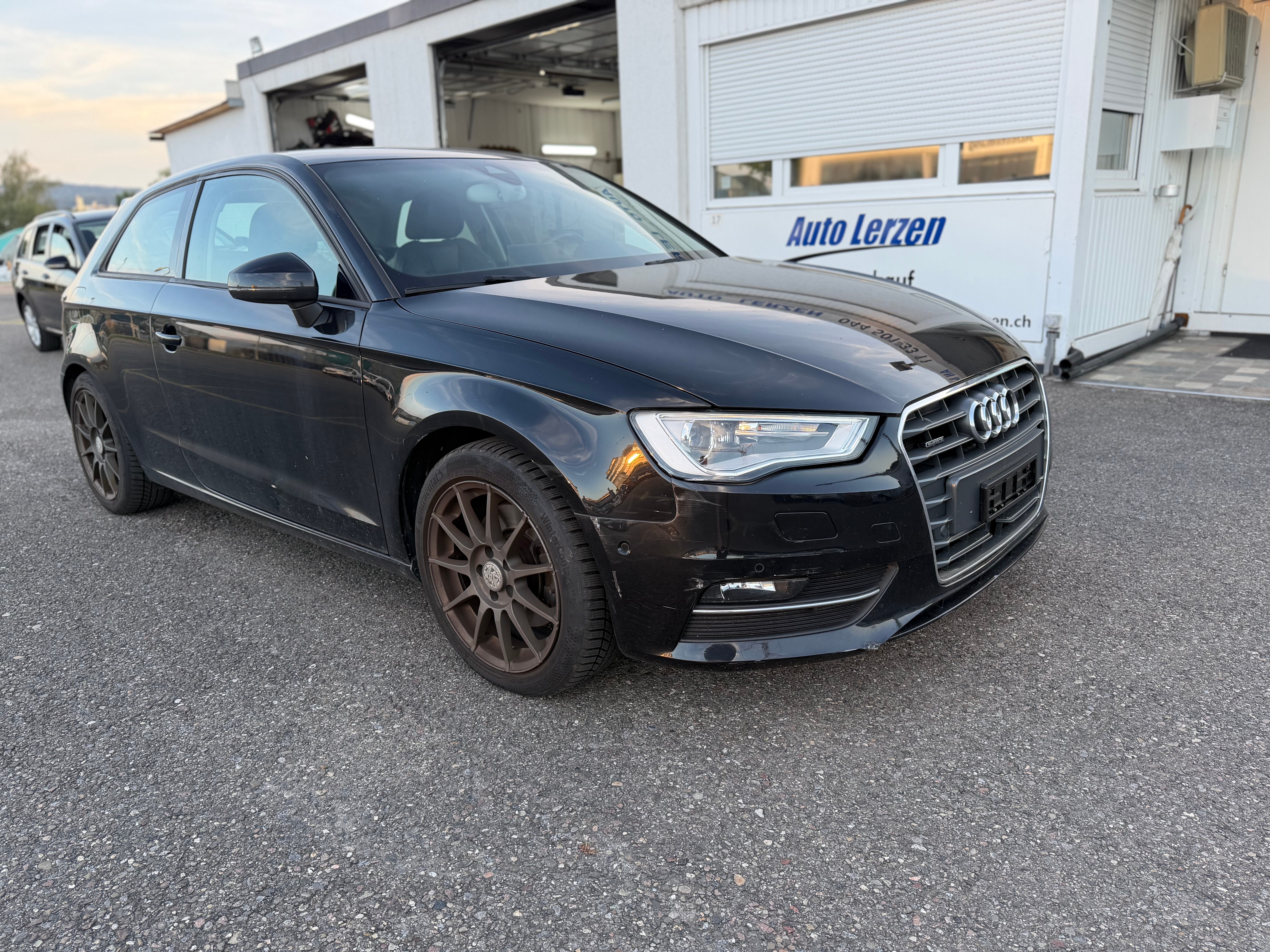 Car photo