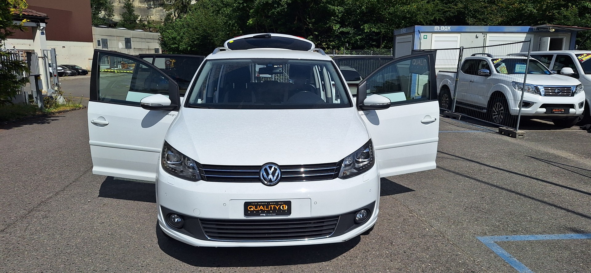 VW Touran 1.4 TSI EcoFuel Design DSG-image-14