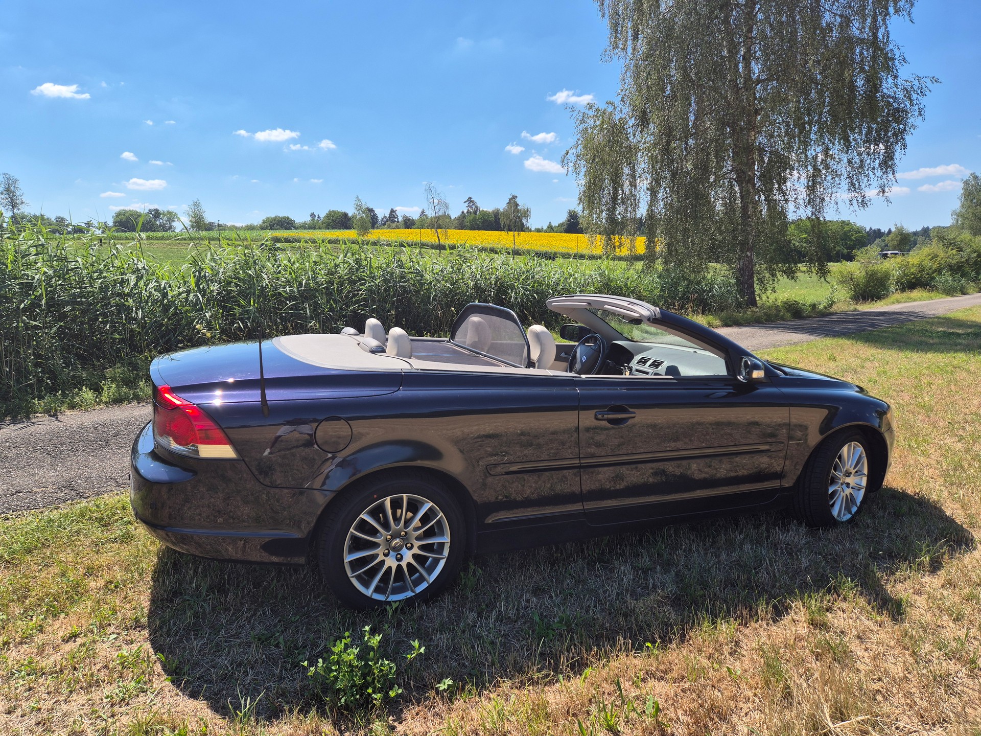 VOLVO 2.4i 20V 170 Summum-image-1