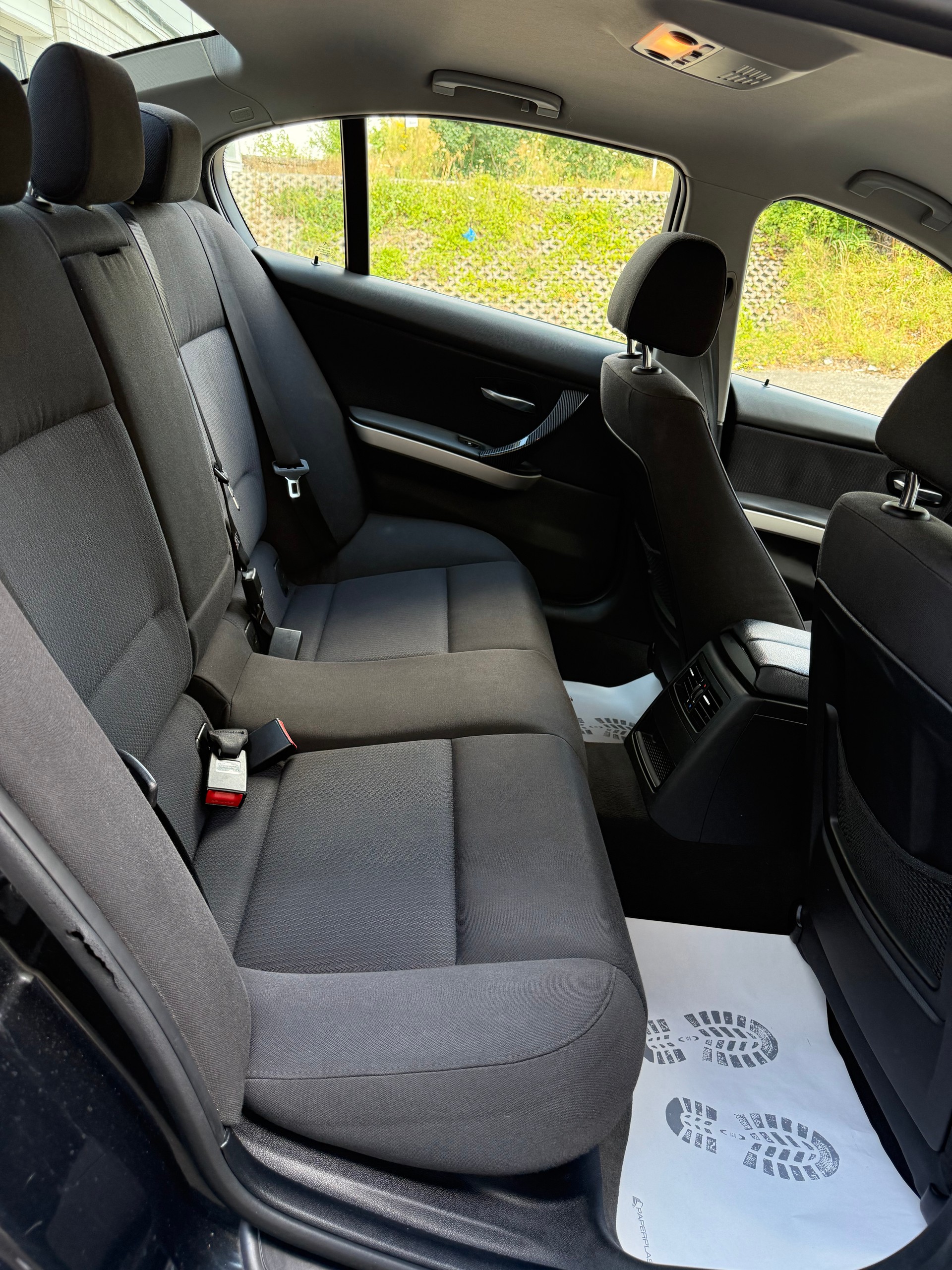 BMW 318i Dynamic Edition Steptronic || Frisch ab MFK-image-13