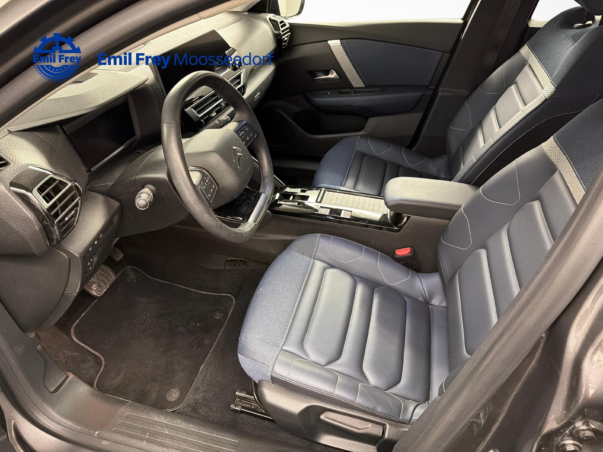 CITROEN e-C4 X Shine Pack-image-7