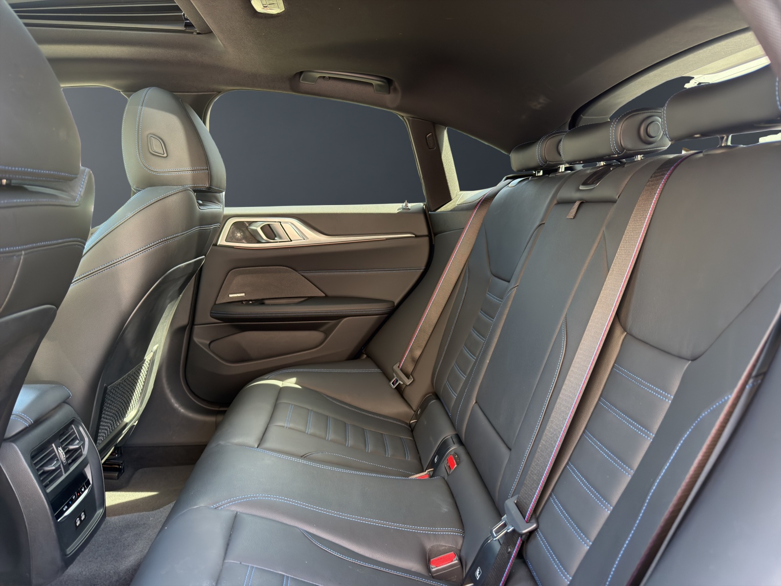 BMW M440i xDrive Gran Coupé-image-11