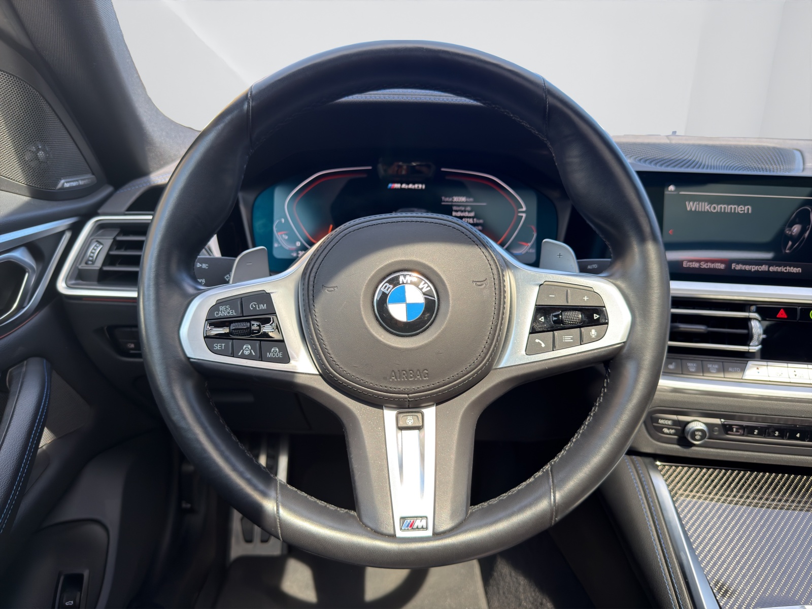 BMW M440i xDrive Gran Coupé-image-16