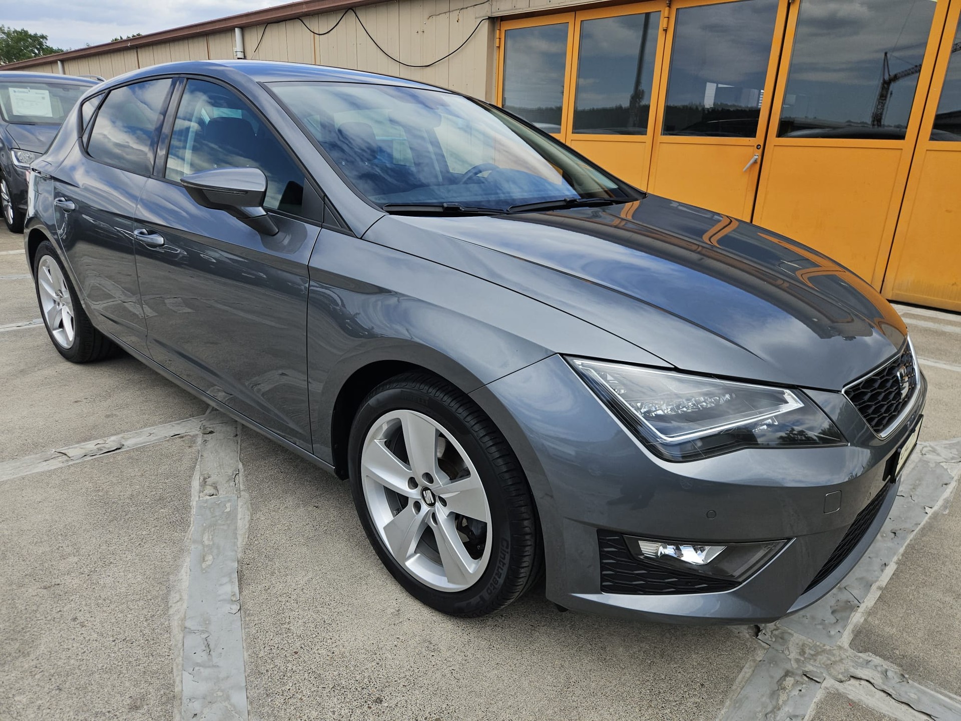 SEAT Leon 1.4 TSI FR Line DSG-image-5