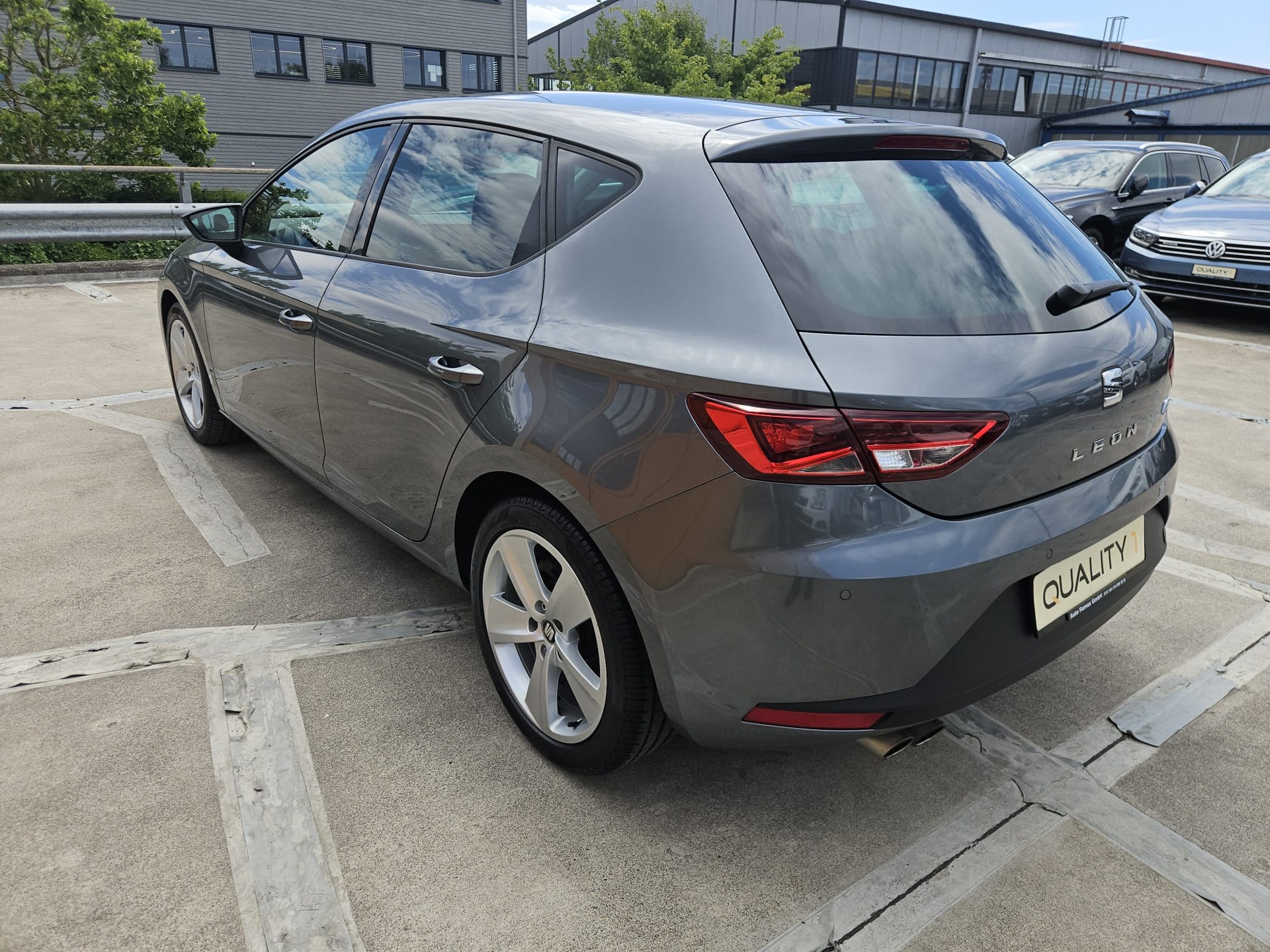 SEAT Leon 1.4 TSI FR Line DSG-image-2