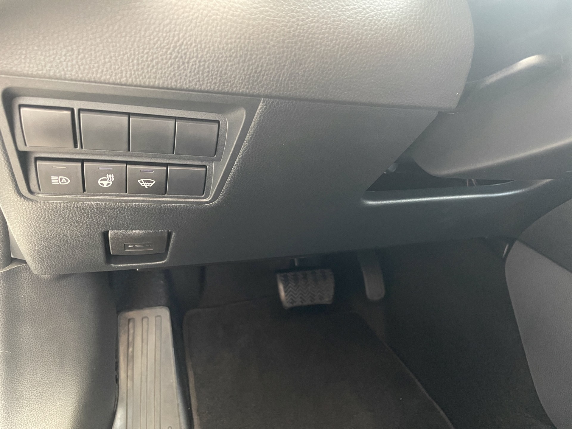TOYOTA Yaris Cross 1.5 Trend e-CVT-image-11