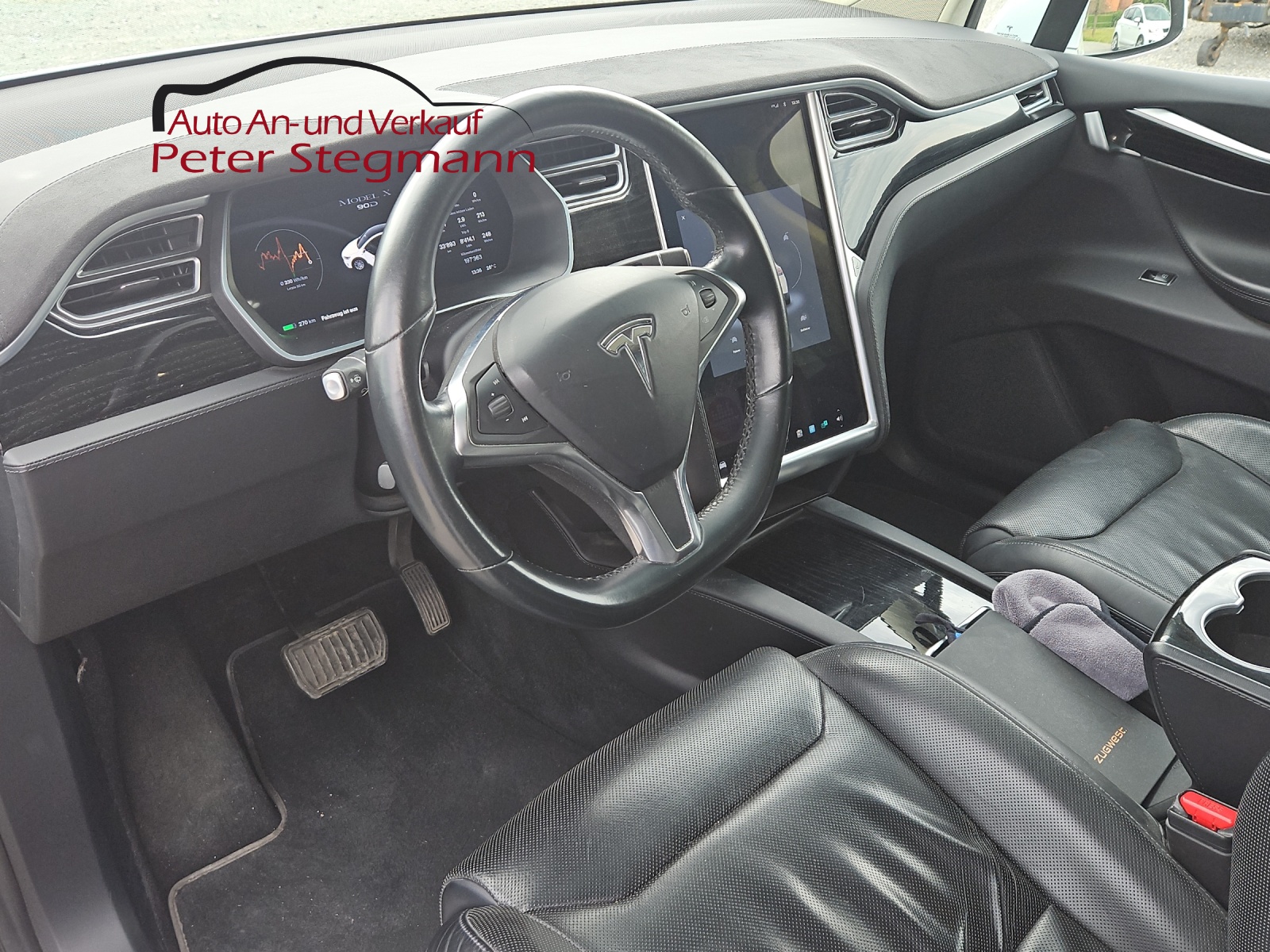 TESLA Model X 90 D-image-8