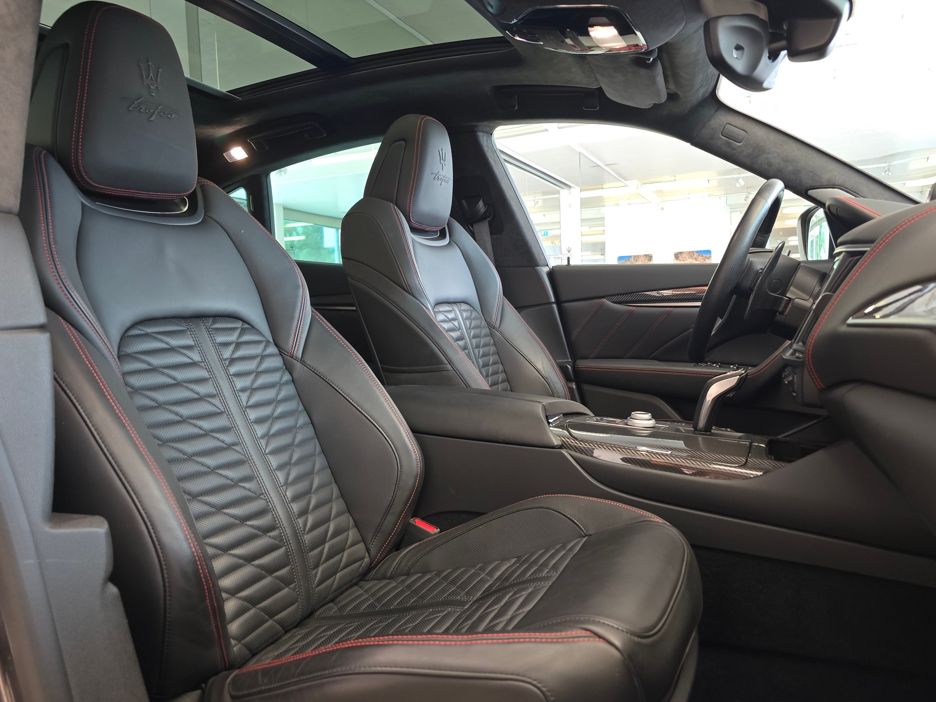 MASERATI Levante 3.8 V8 Trofeo Q4 Automatica-image-12