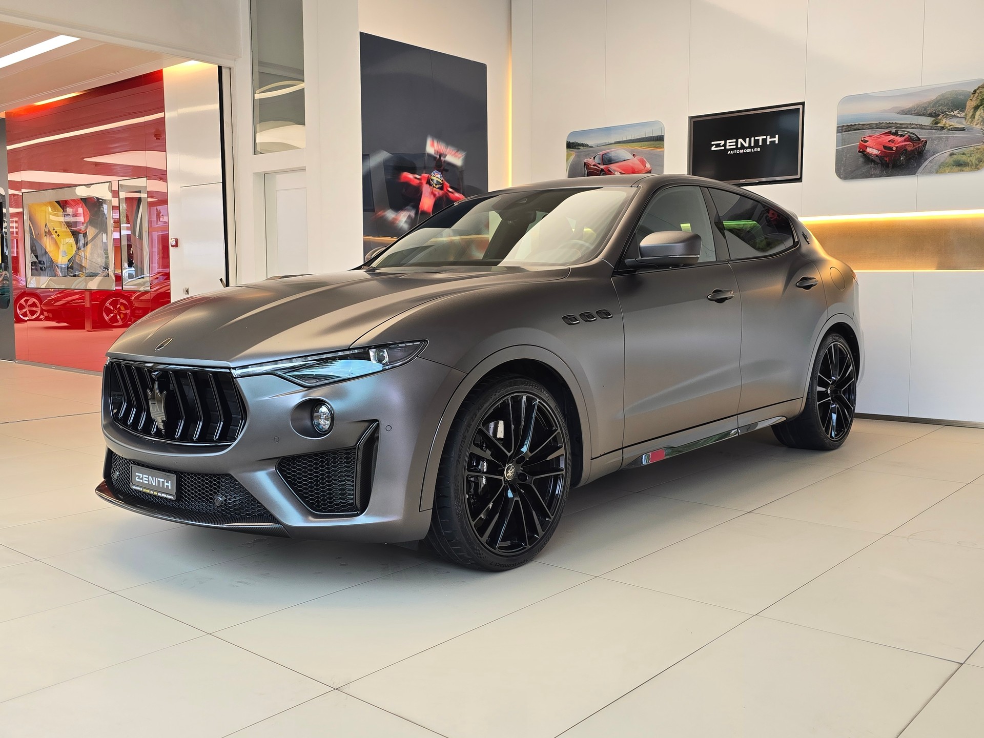 MASERATI Levante 3.8 V8 Trofeo Q4 Automatica-image-0