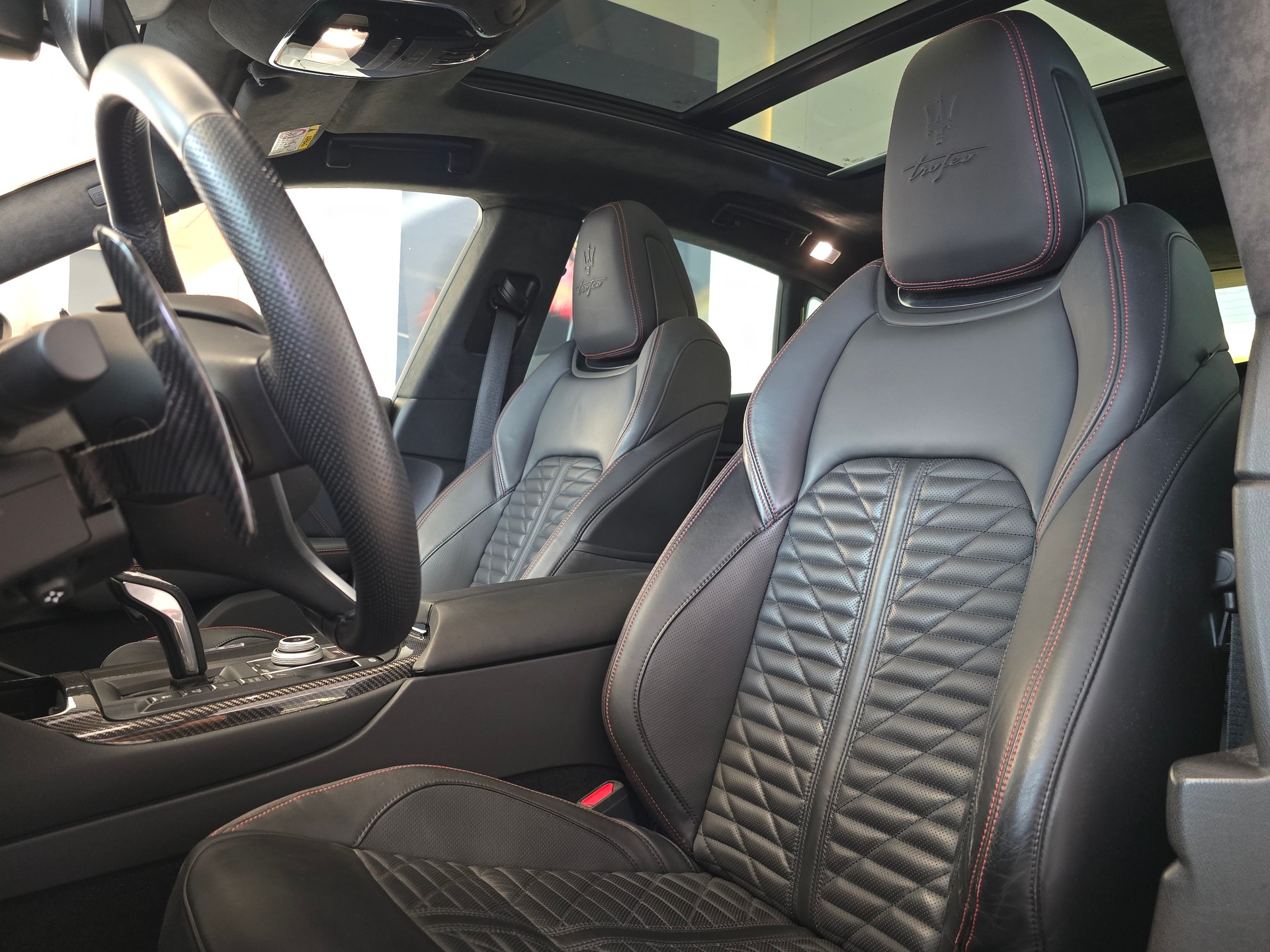 MASERATI Levante 3.8 V8 Trofeo Q4 Automatica-image-9